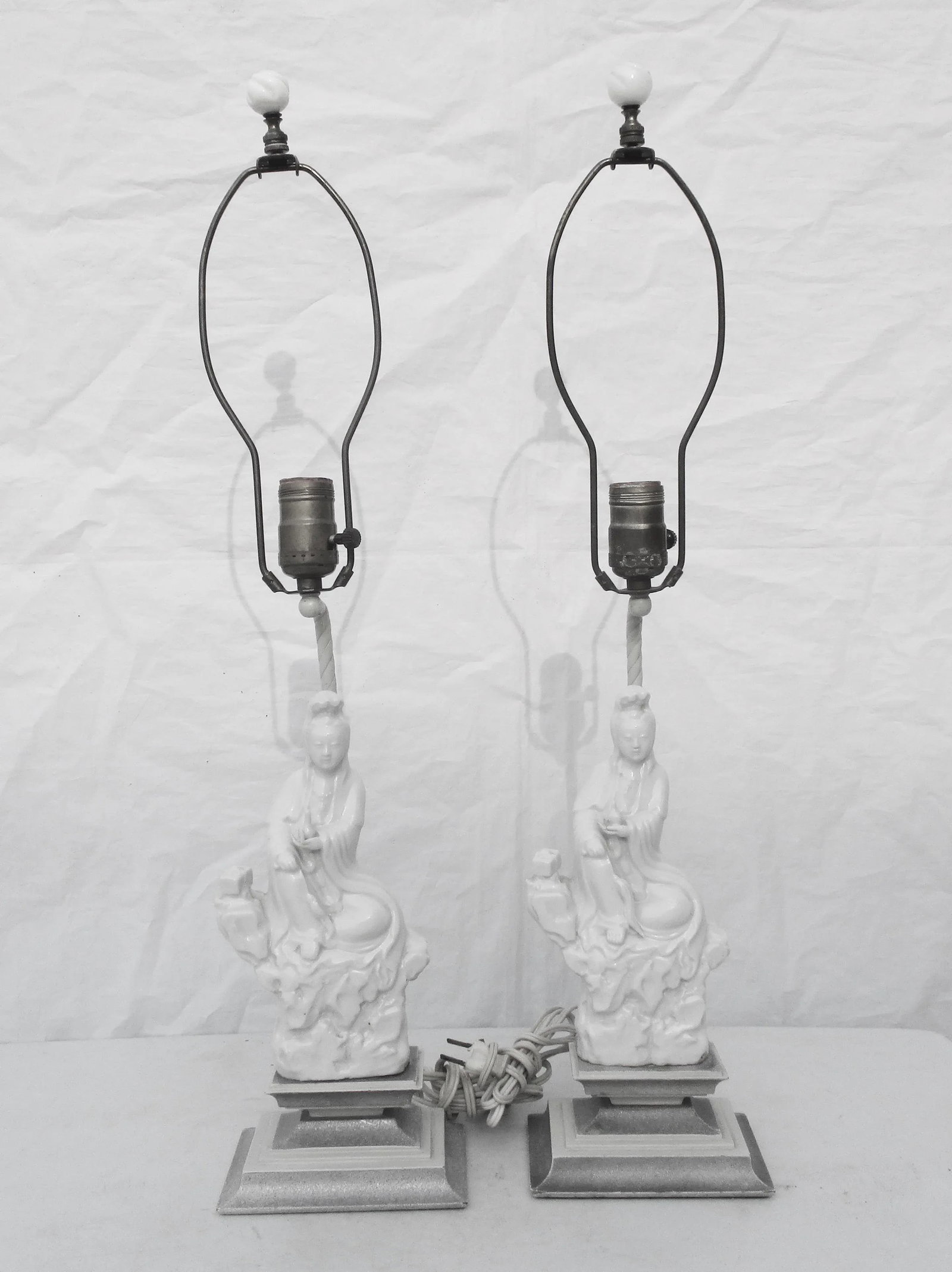 Vintage 1950s Chinese Blanc De Chine Lamps - a Pair - 11