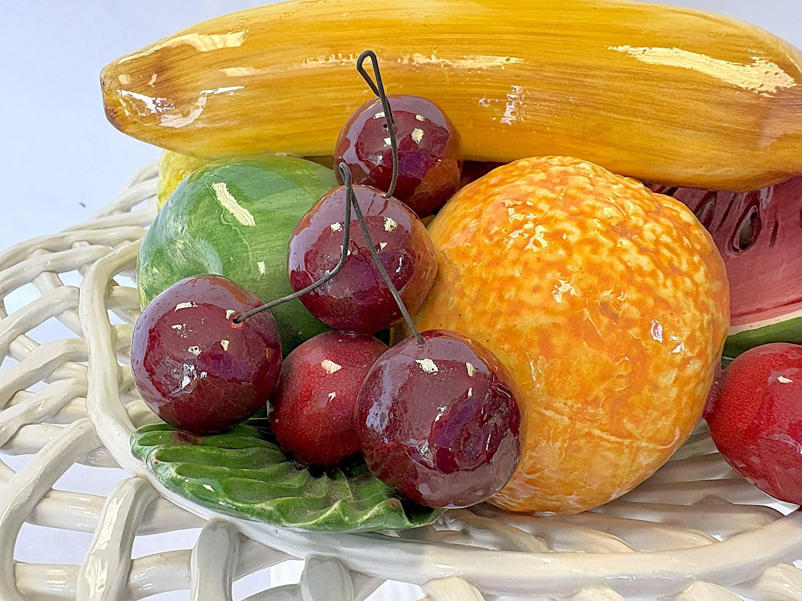Vintage 'Bassono Ceramics of Italy' Majolica Pedestal Fruit Bowl - 8