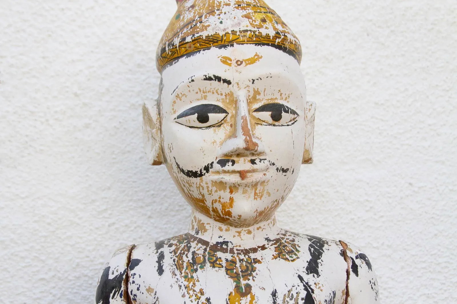 Divine Pair of Antique Indian Gangaur Figure - 9