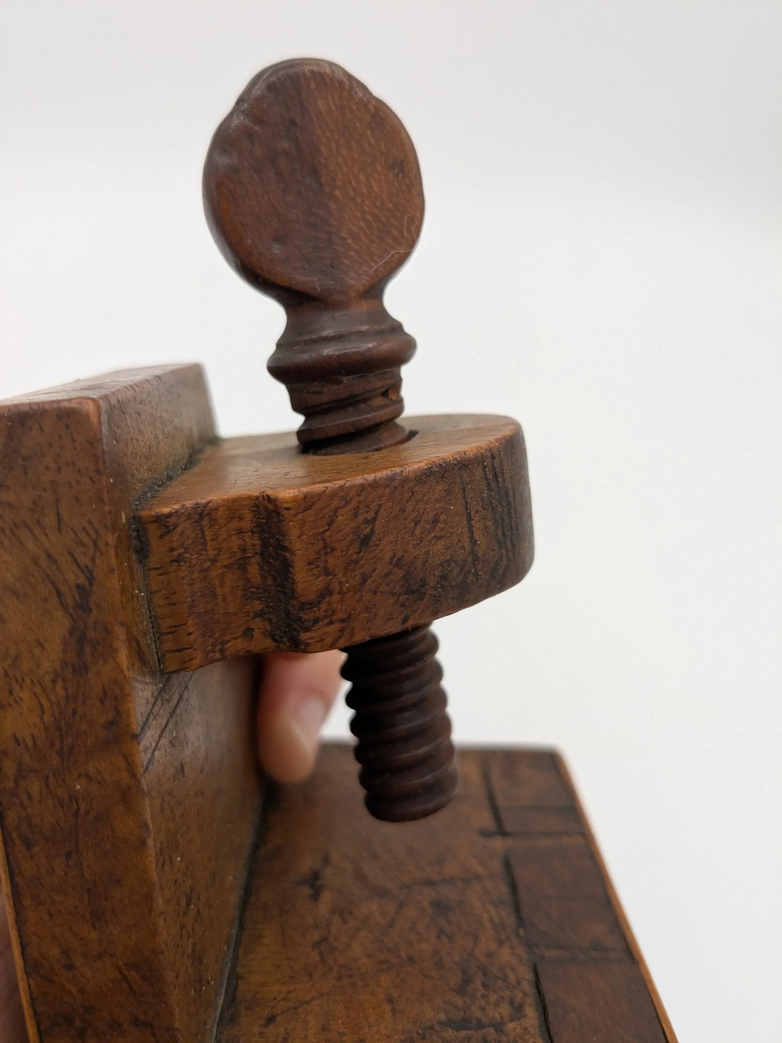 Victorian Bird's-Eye Maple Sewing Clamp Pin Cushion With Drawer | 19th Century Antique Sewing Bird - 11