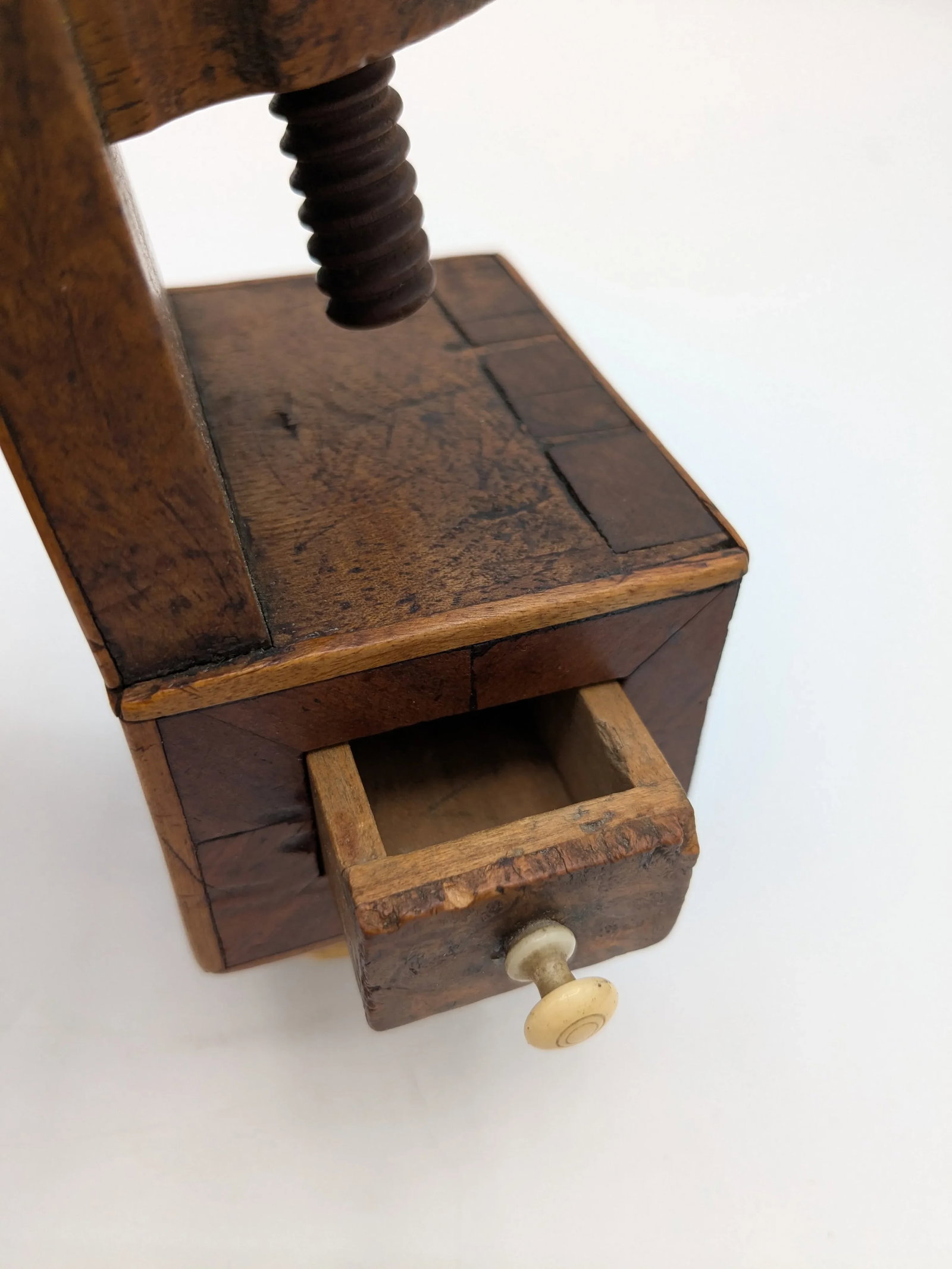 Victorian Bird's-Eye Maple Sewing Clamp Pin Cushion With Drawer | 19th Century Antique Sewing Bird - 16