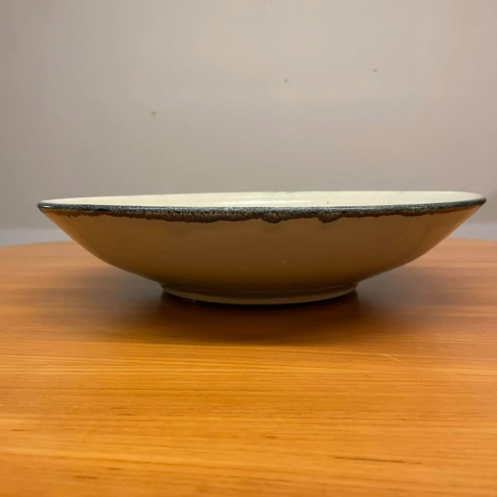 Signed Studio Pottery Bowl With Calligraphic Brushwork - 4