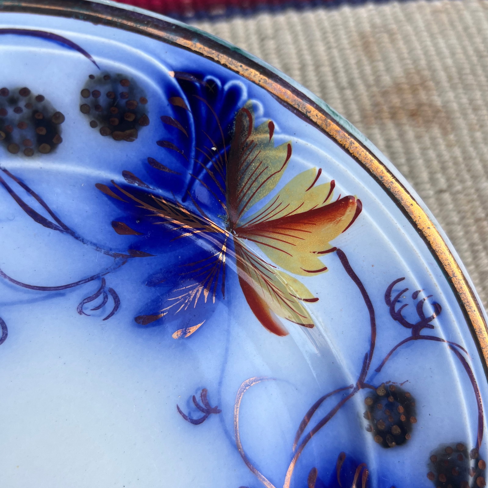 A Very Nice Antique Staffordshire Gaudy Ironstone Flow Blue Plate, Circa 1850's - 3