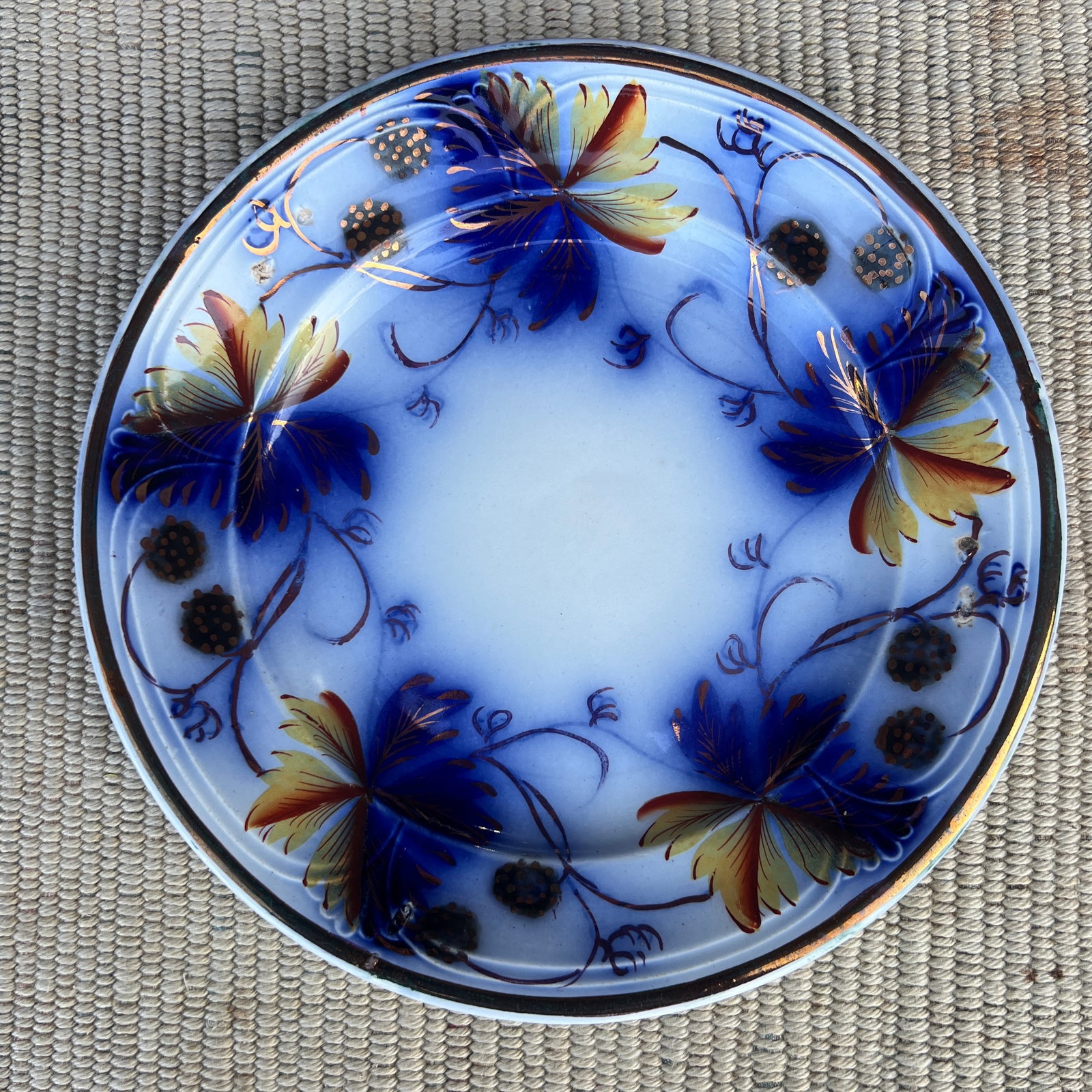 A Very Nice Antique Staffordshire Gaudy Ironstone Flow Blue Plate, Circa 1850's - 9