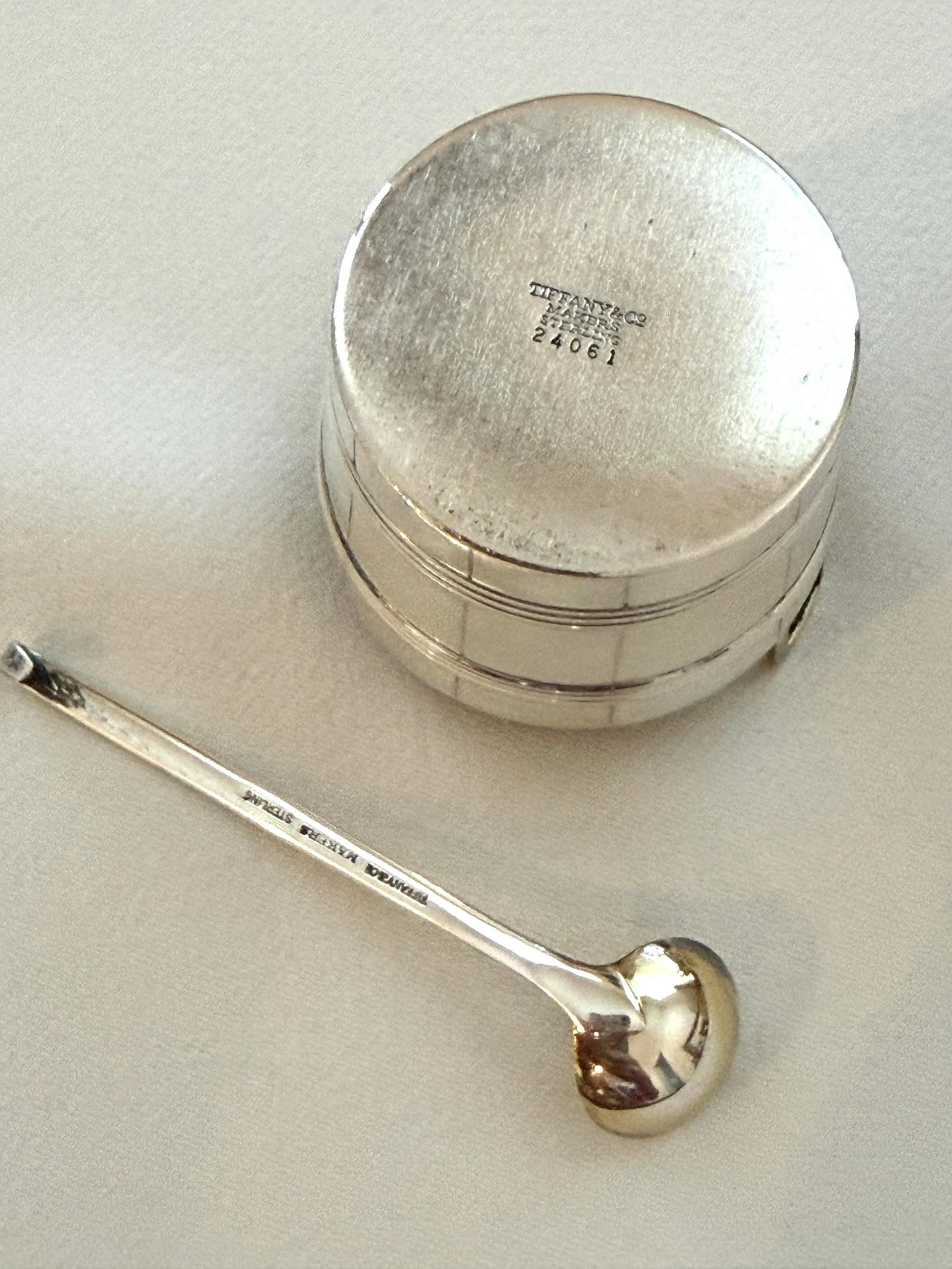 Tiffany & Co Antique Sterling Basket Form Salt Cellars With Spoons - 8