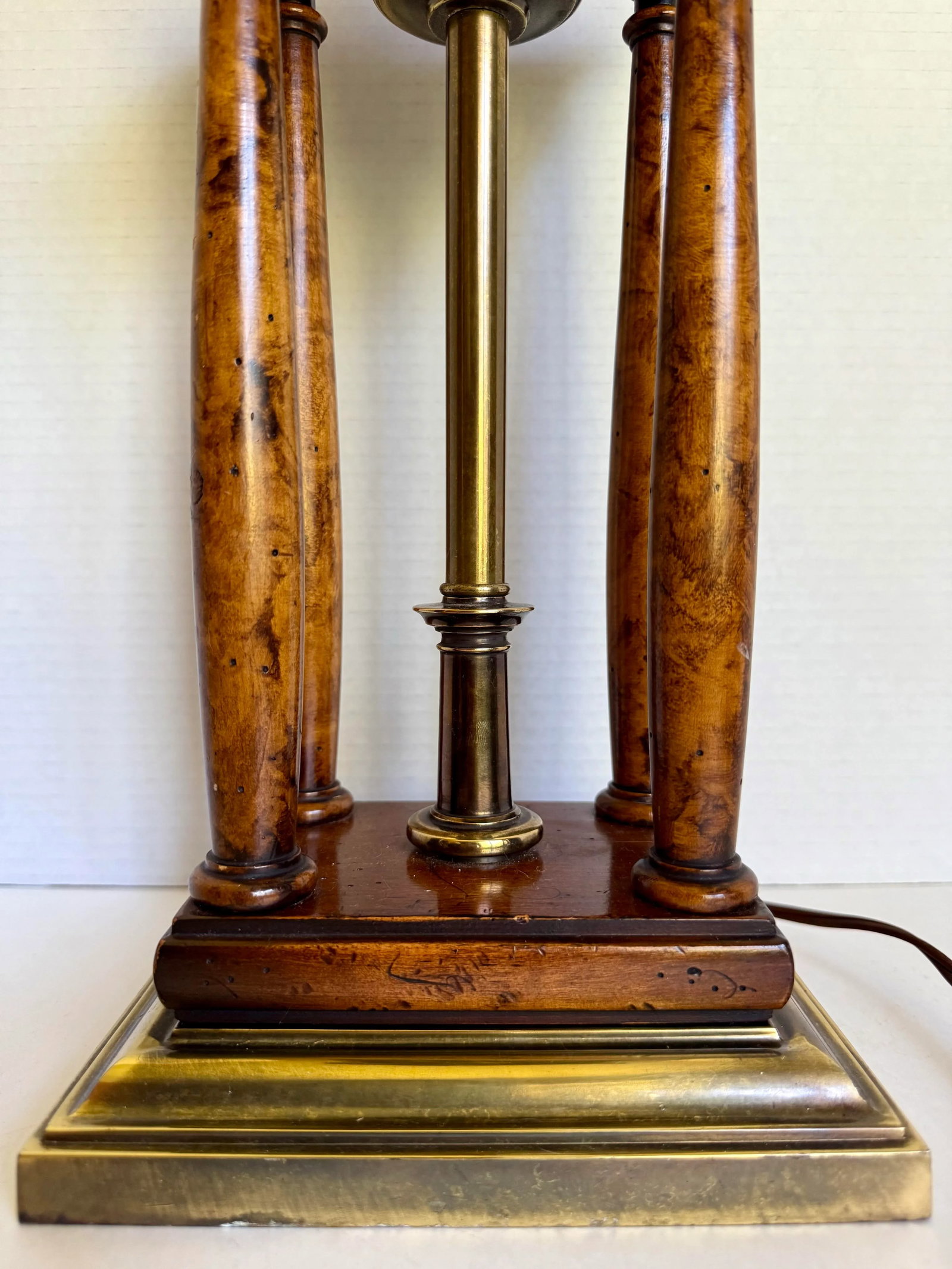 Vintage Stiffel Neoclassical Regency Brass and Wood Column Table Lamp - 5