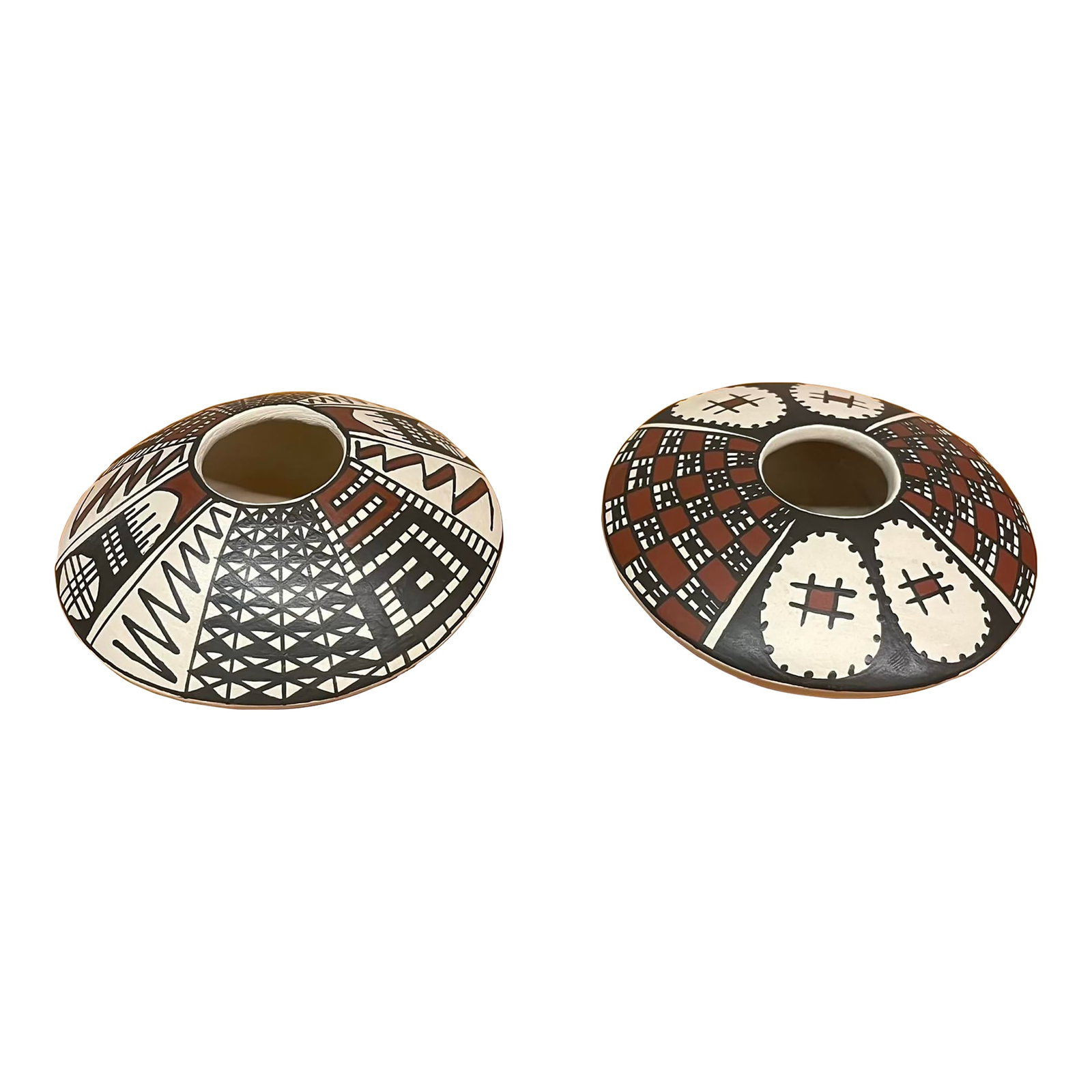 Pair of Signed Geometric Small Mata Ortiz Seed Pots - Benita Moreno & Alvaro Ledezma (1 of 10)