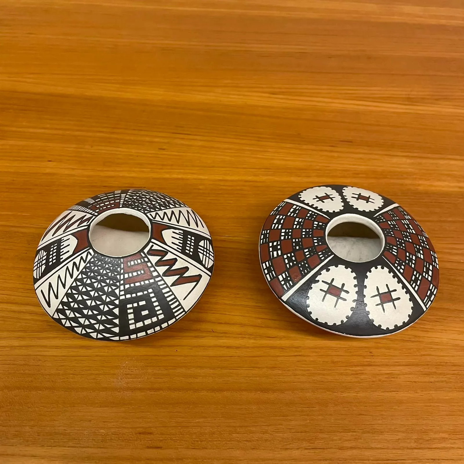 Pair of Signed Geometric Small Mata Ortiz Seed Pots - Benita Moreno & Alvaro Ledezma - 3