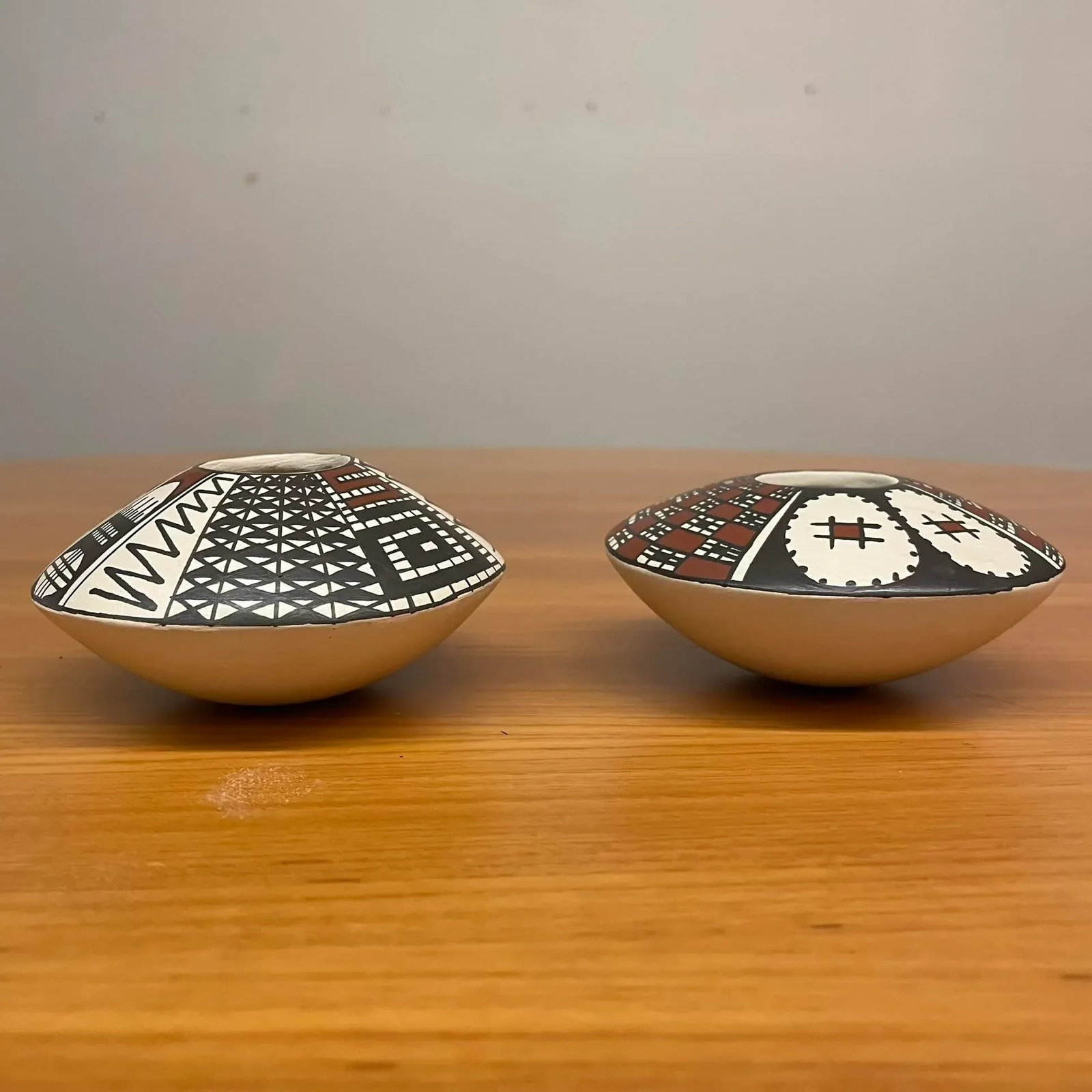 Pair of Signed Geometric Small Mata Ortiz Seed Pots - Benita Moreno & Alvaro Ledezma - 4