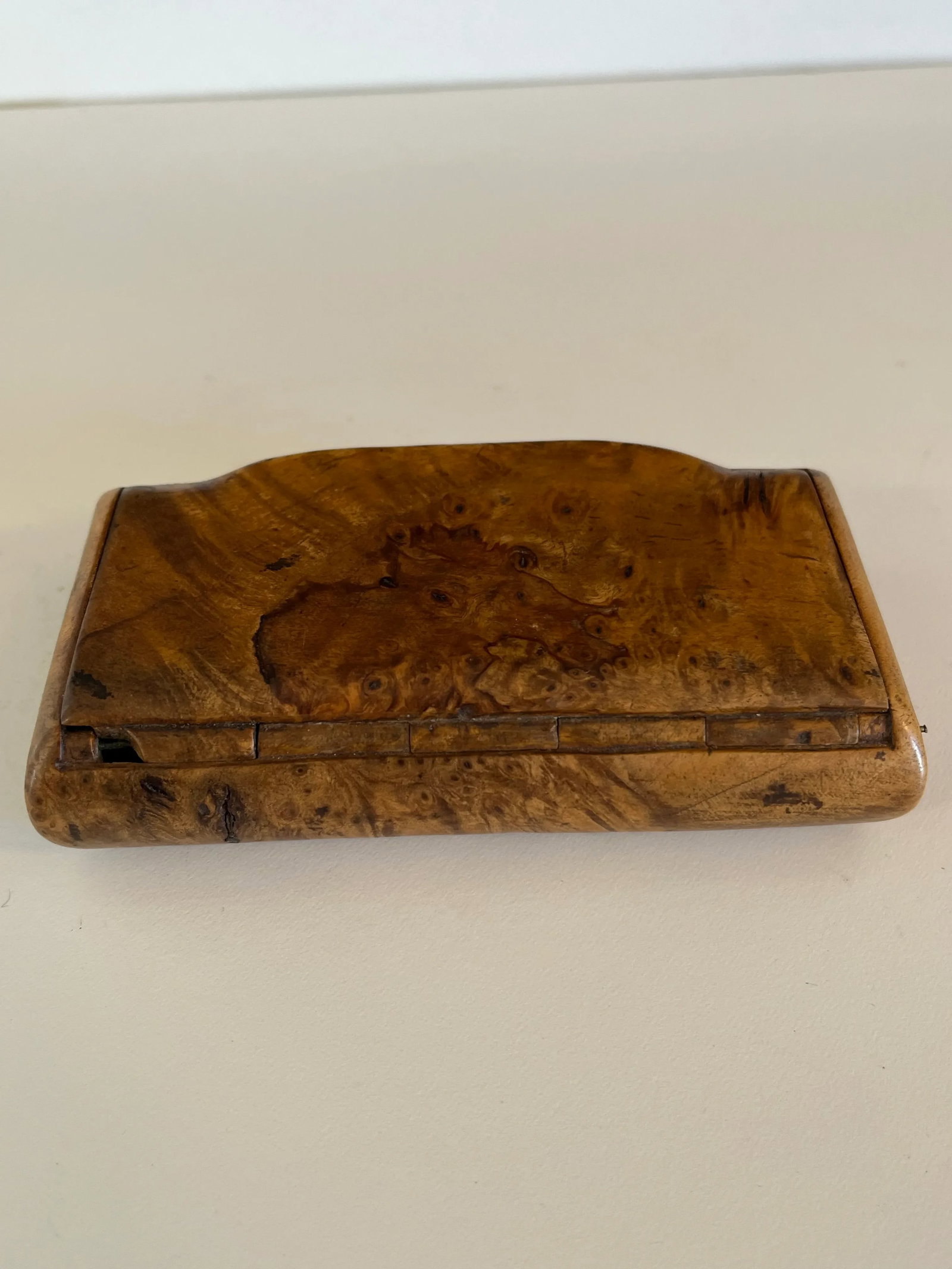 Late 19th Century Burlwood Cigarette Box - 4