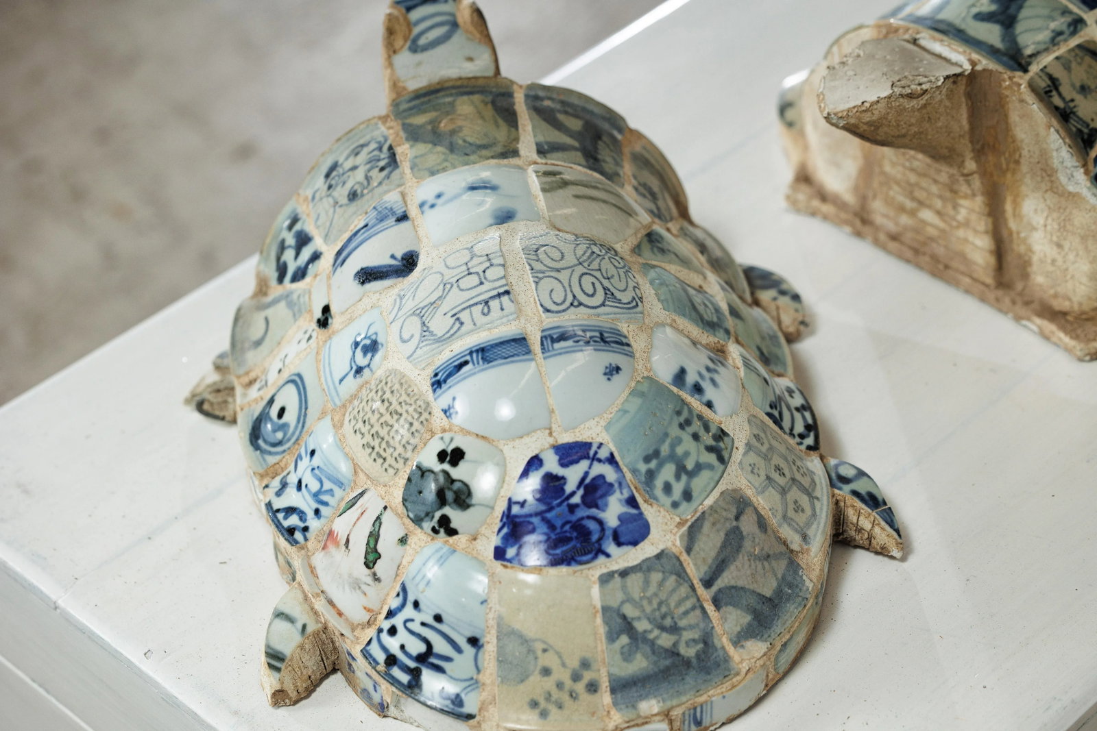 Vintage Blue and White Porcelain Mosaic Shell Turtles – A Pair - 3
