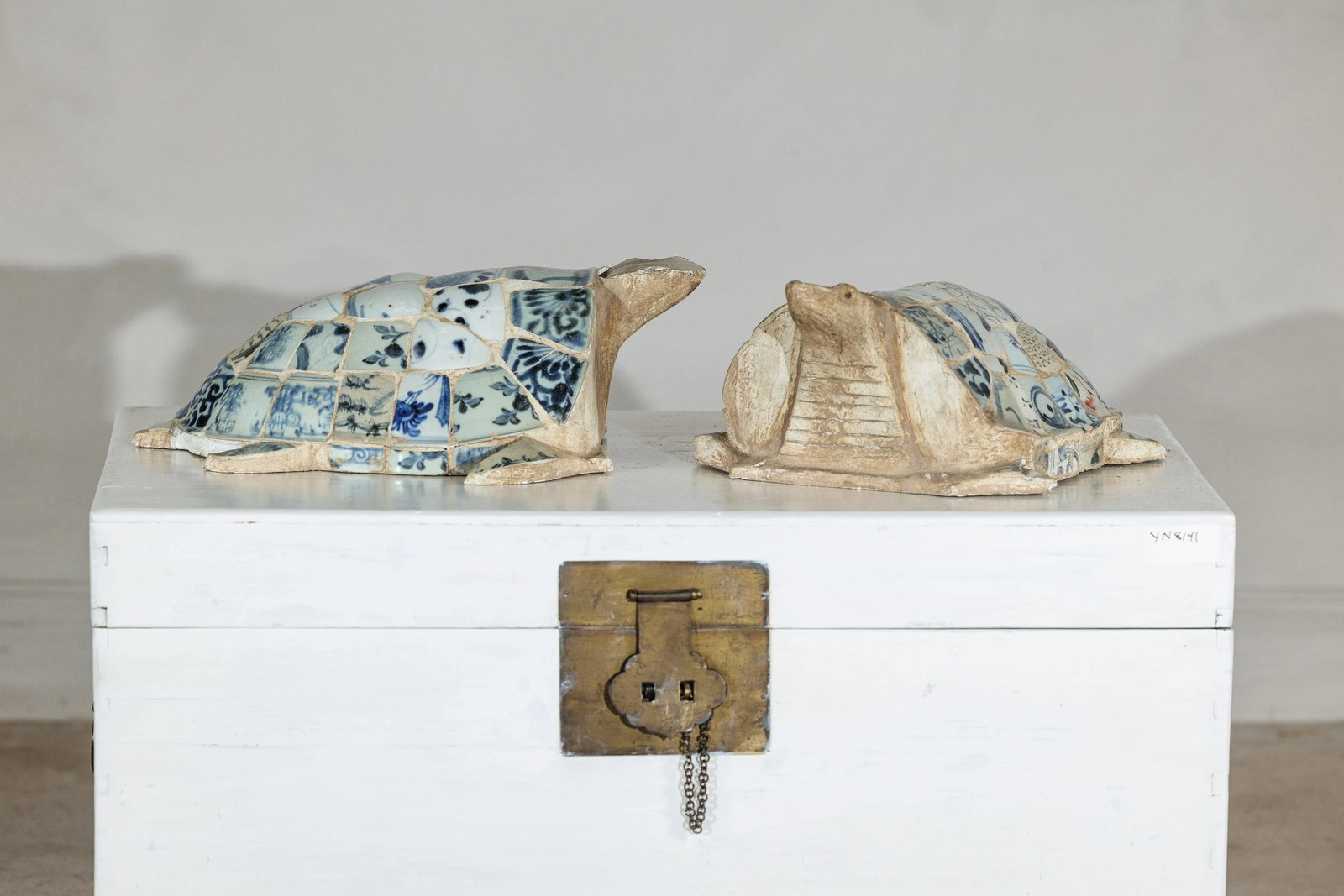 Vintage Blue and White Porcelain Mosaic Shell Turtles – A Pair - 6