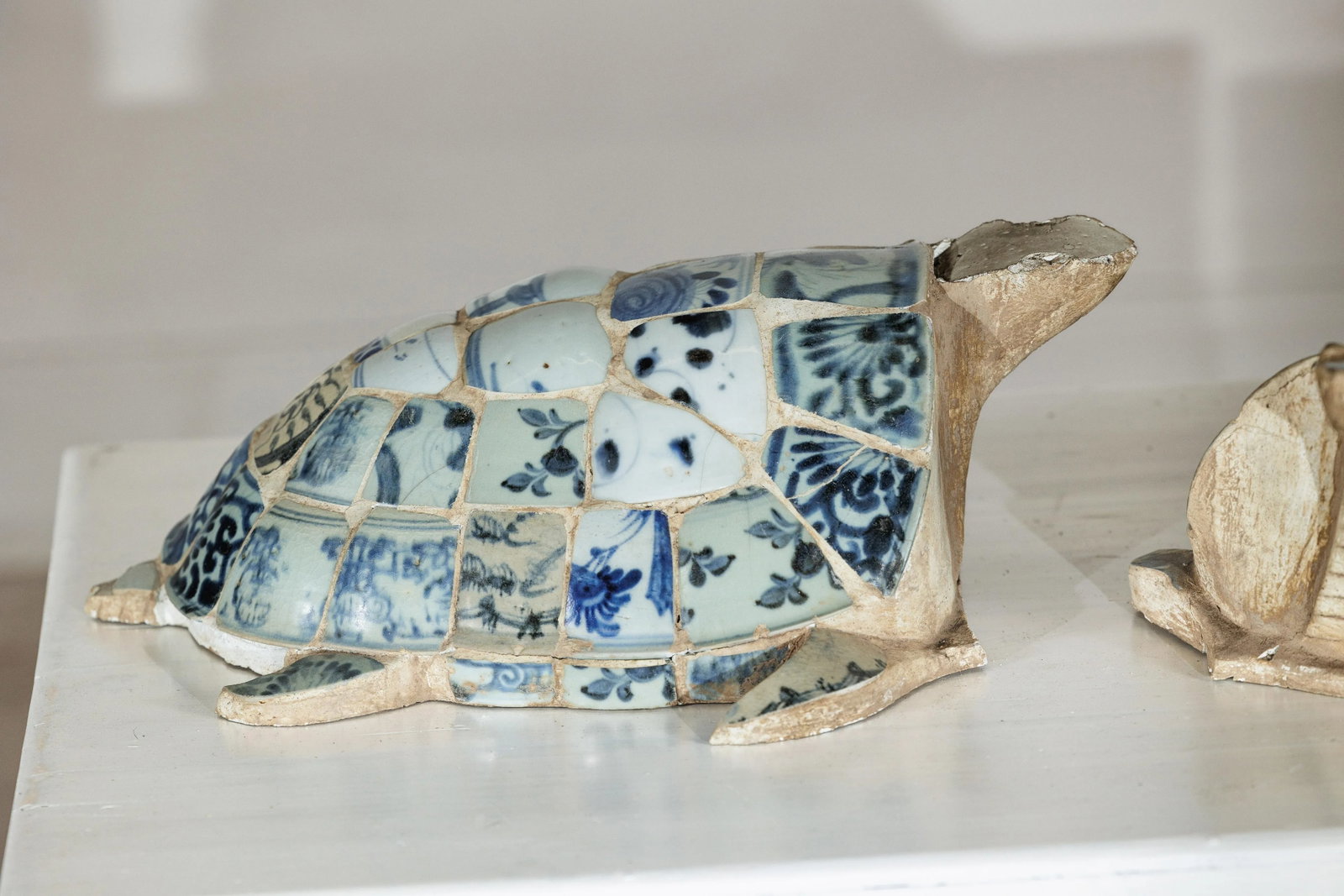 Vintage Blue and White Porcelain Mosaic Shell Turtles – A Pair - 7