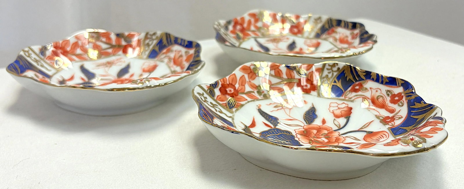 1950's Traditional Imari Porcelain Oyster Dishes- Set of 3 - 4