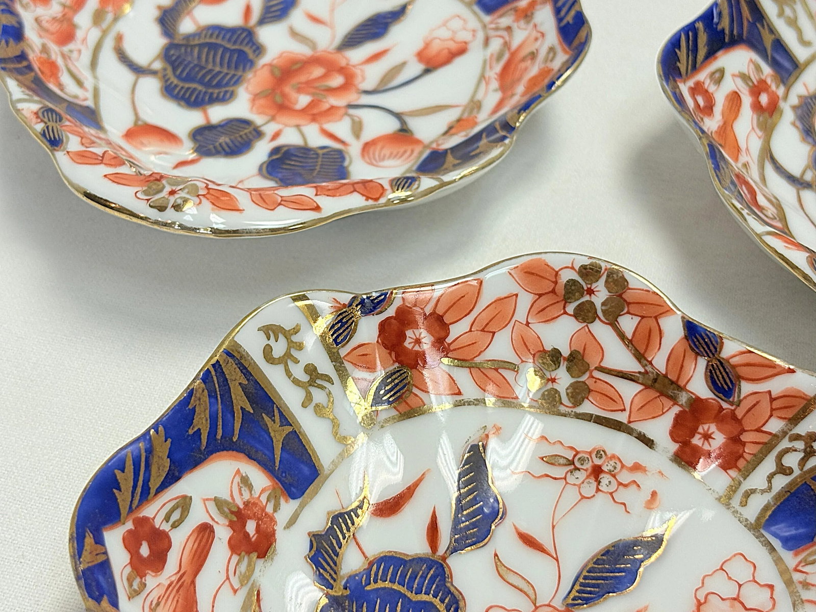 1950's Traditional Imari Porcelain Oyster Dishes- Set of 3 - 6