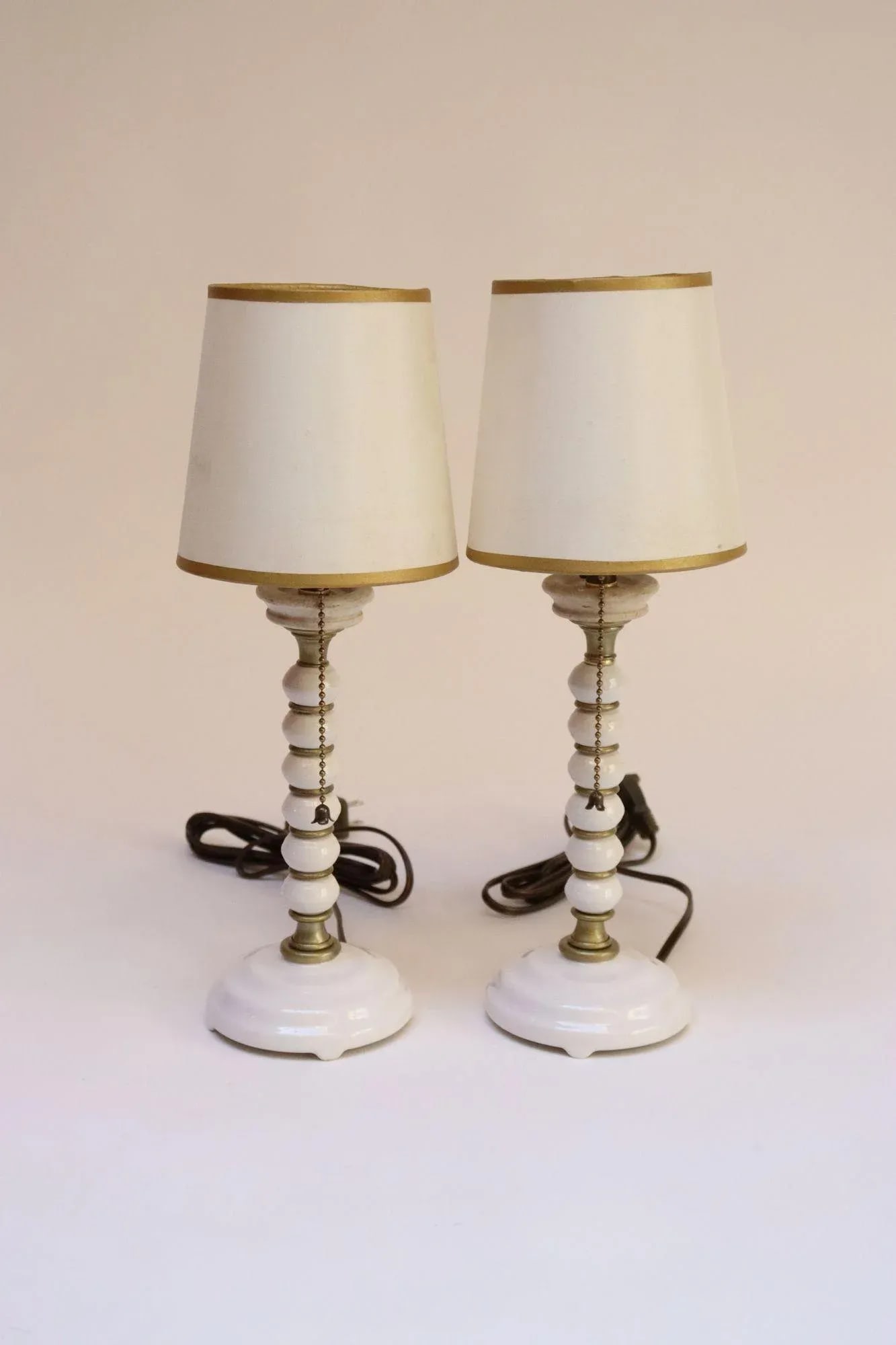 Pair of Vintage Stacked Bobbin Form Porcelain and Brass Boudoir / Bedside Lamps - 4