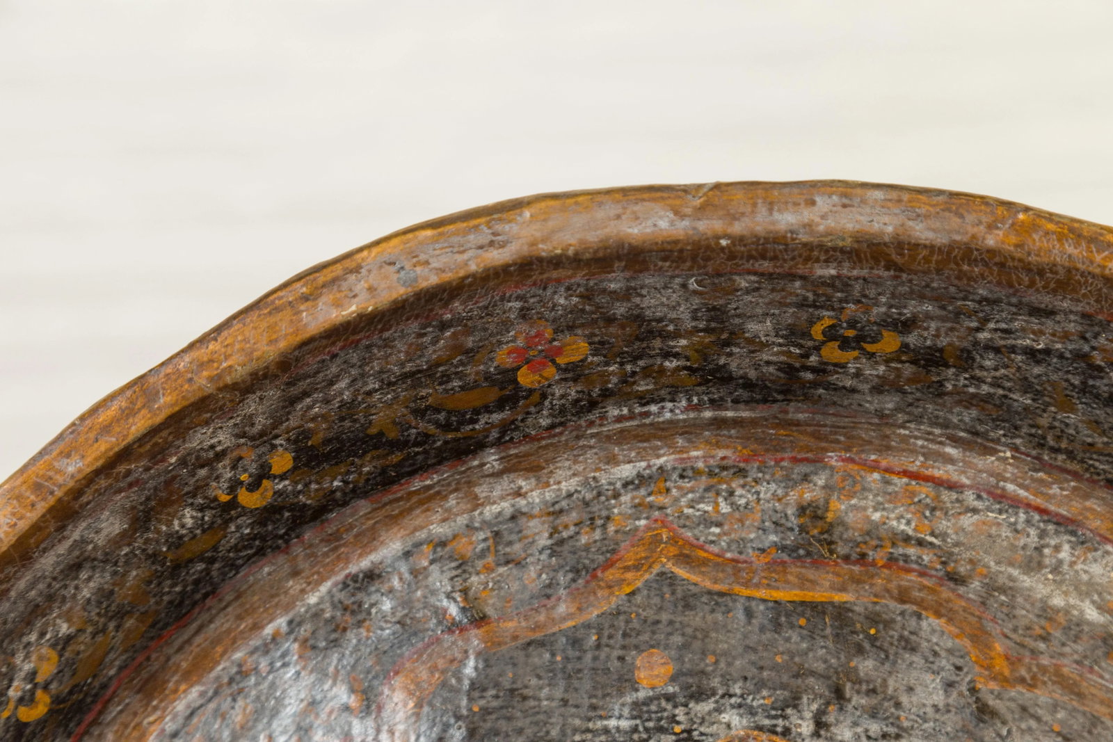 Mid 19th Century Antique Mughal Inspired Hand Painted Indian Market Tray - 6