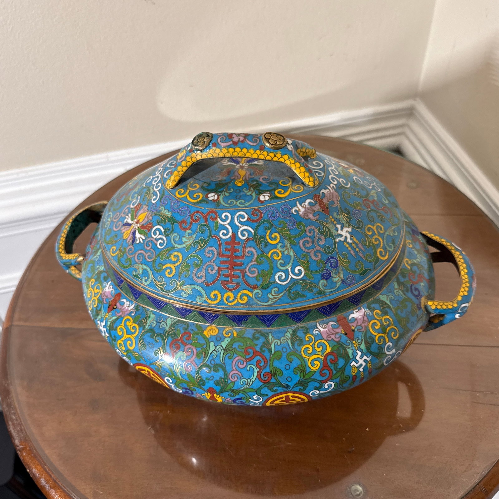 19th Century Antique Chinese Blue and Yellow Cloisonne Covered Tureen - 3