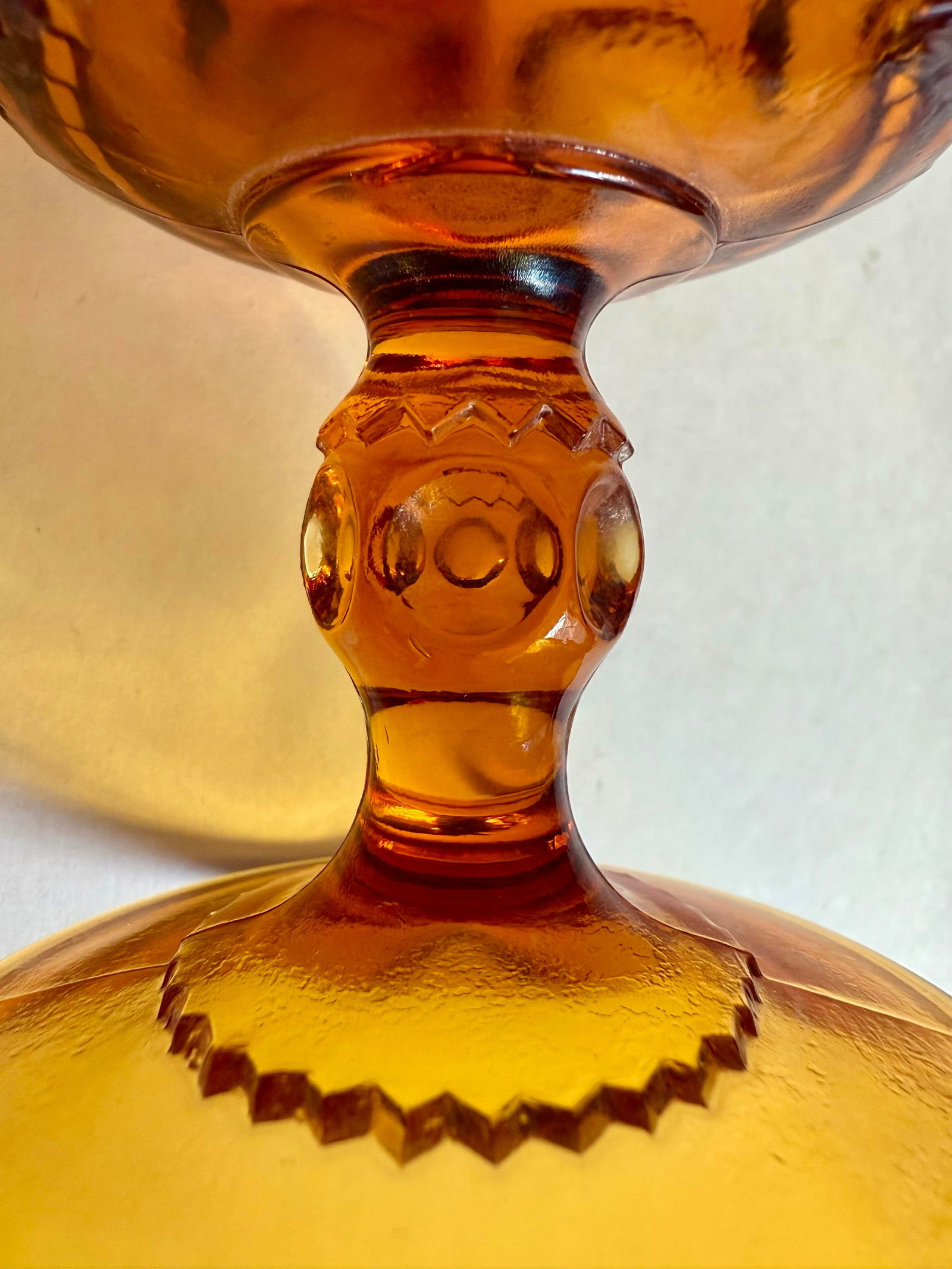 1960s Set of 10 Vintage Amber Glass Thumbprint Wine Glass Goblet Set - 8
