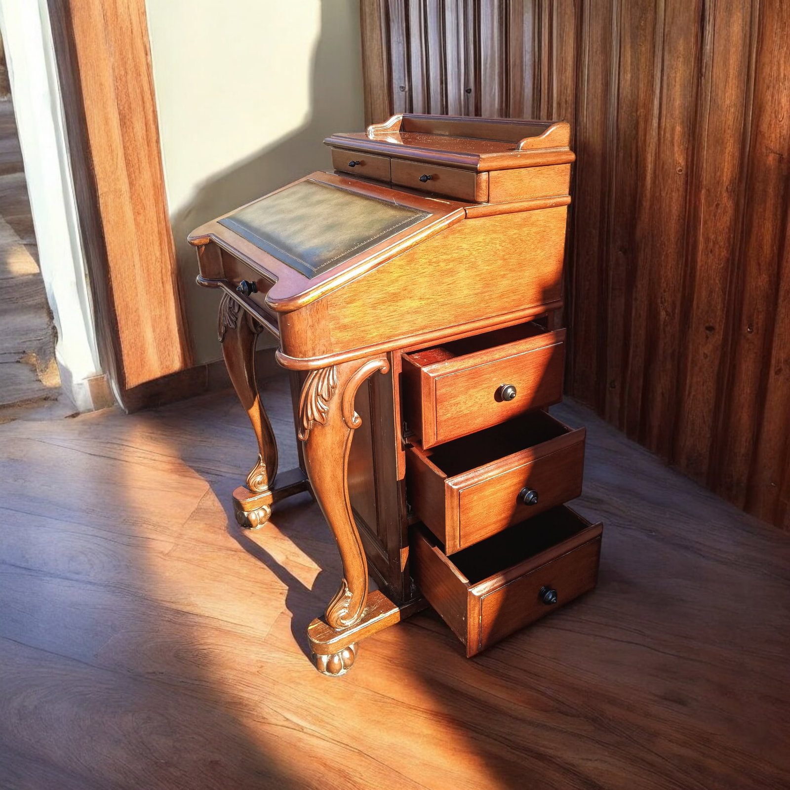 Grosvenor 41 Davenport Desk - 2