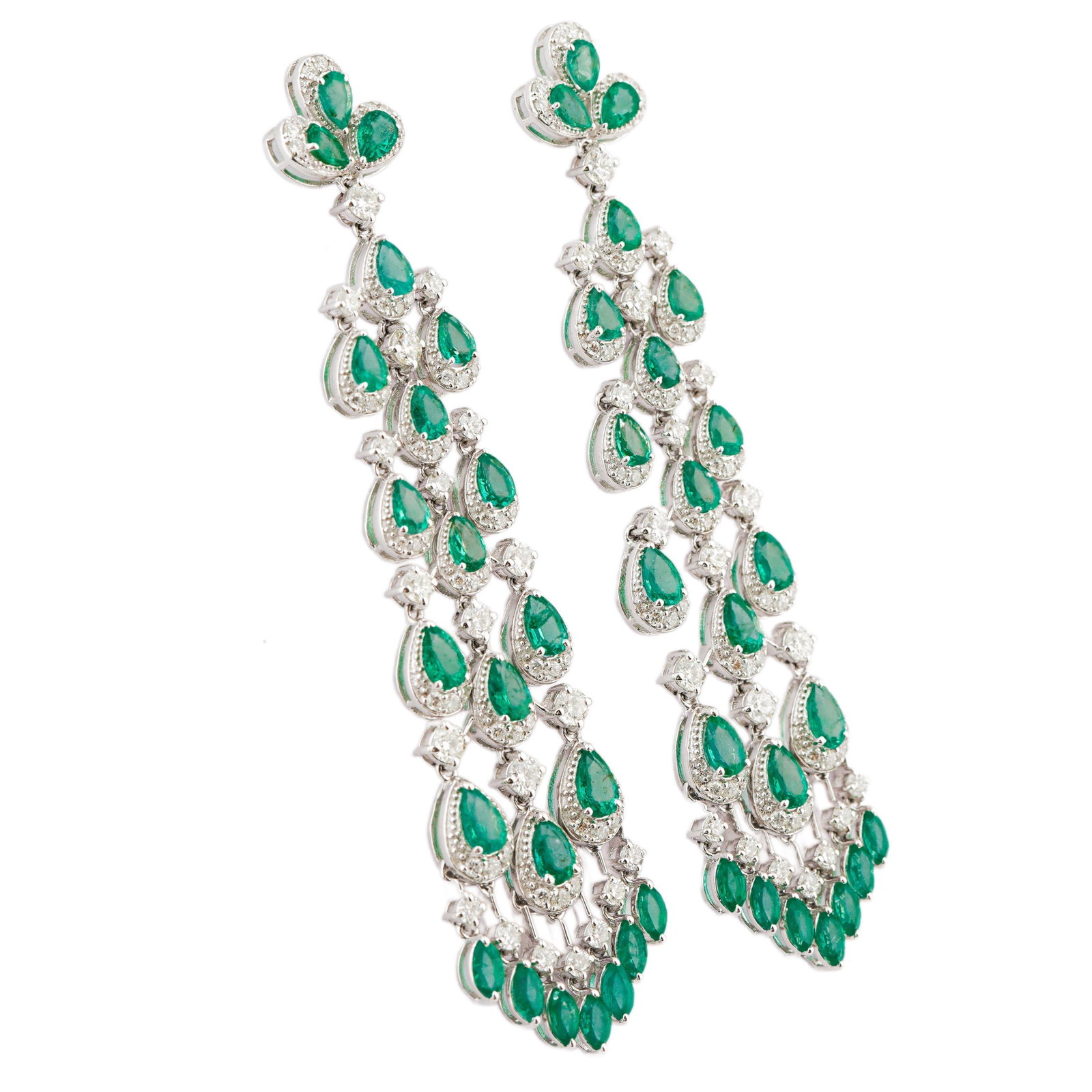 Natural diamond 2.49cts & emerald 5.67cts earring in 18k gold - 17