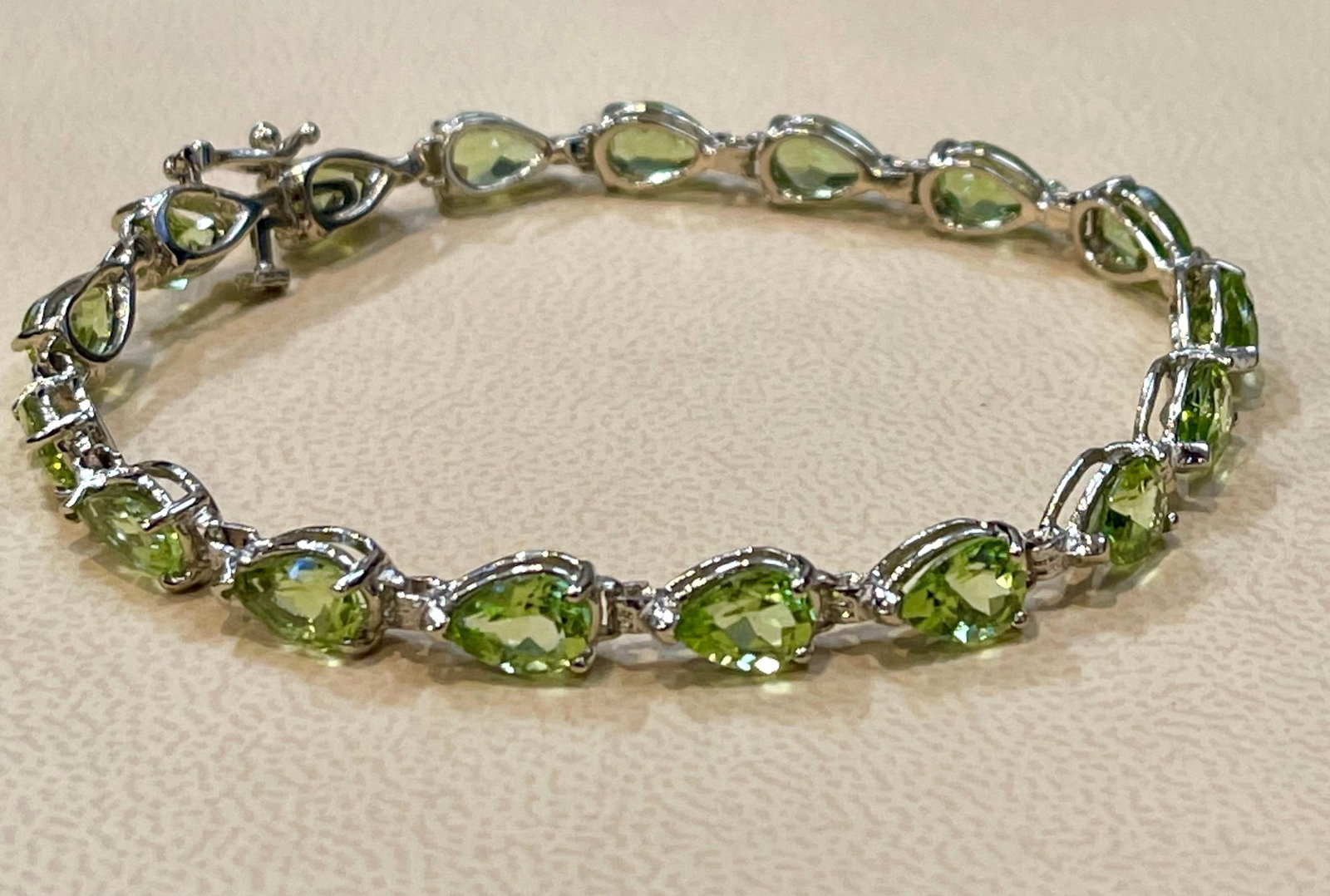 15 Carat Genuine Natural Peridot & Diamond Tennis Bracelet 14 Karat White Gold - 18