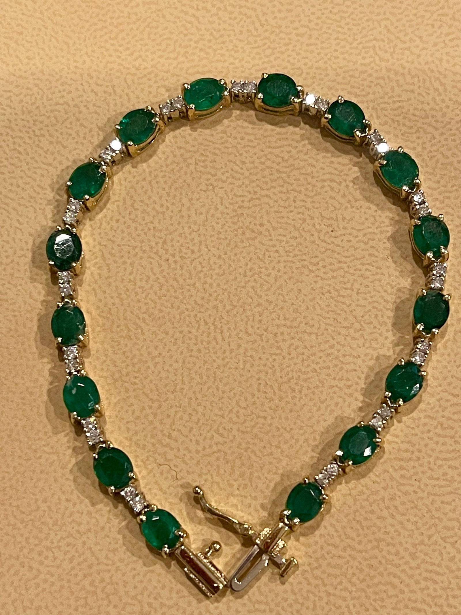 8 Ct Natural Brazilian Emerald and Diamond Tennis Bracelet 14 Karat Yellow Gold - 3