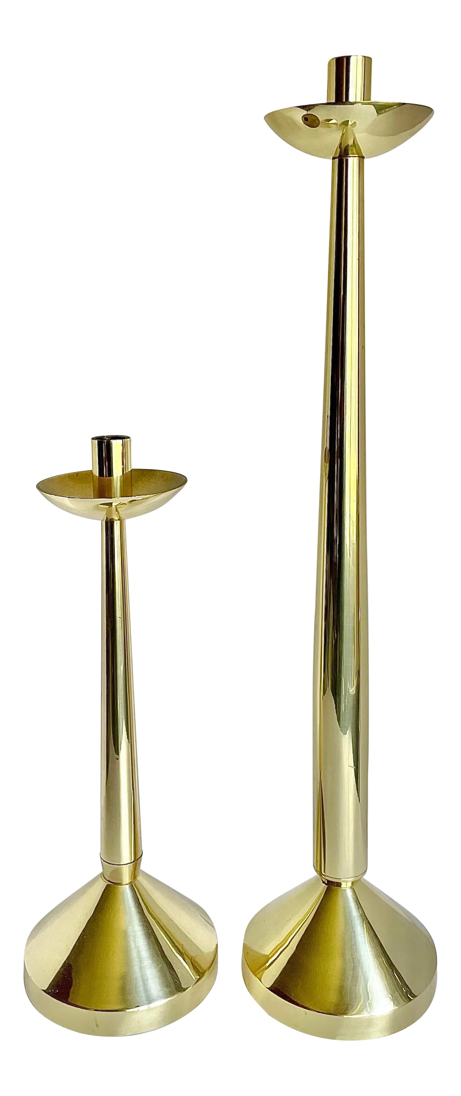 Vintage Brass Modern Candle Holder Set of 2: Here is a STUNNING pair of shiny brass candle holder that have a vintage and modern aesthetic! Please note the size, as these are taller than the average table top candle holders - the larger one is