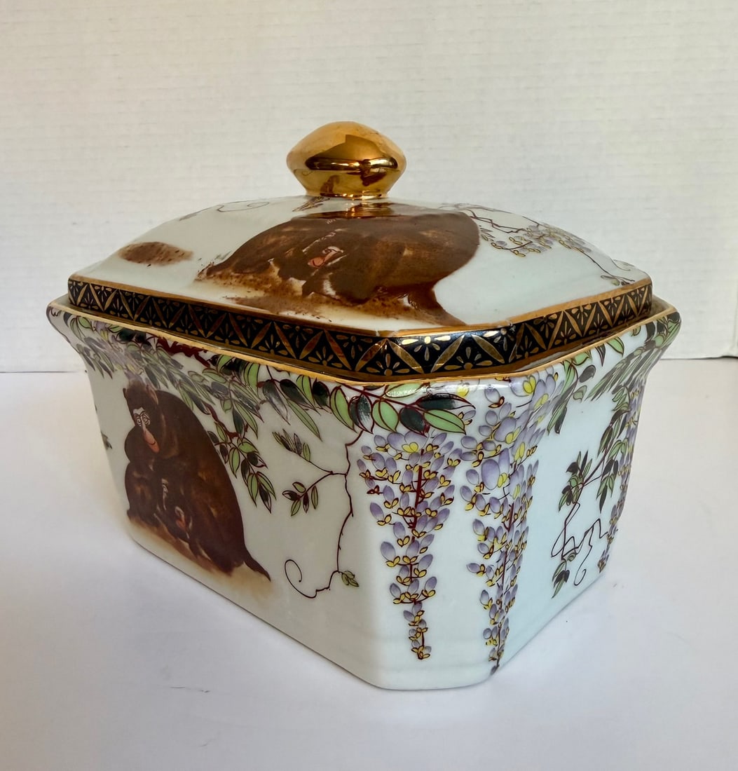 Late 19th C. Antique Japanese Lidded Porcelain Box With Monkeys & Wisteria - 13