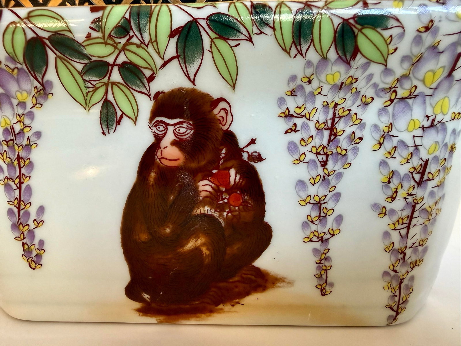 Late 19th C. Antique Japanese Lidded Porcelain Box With Monkeys & Wisteria - 4