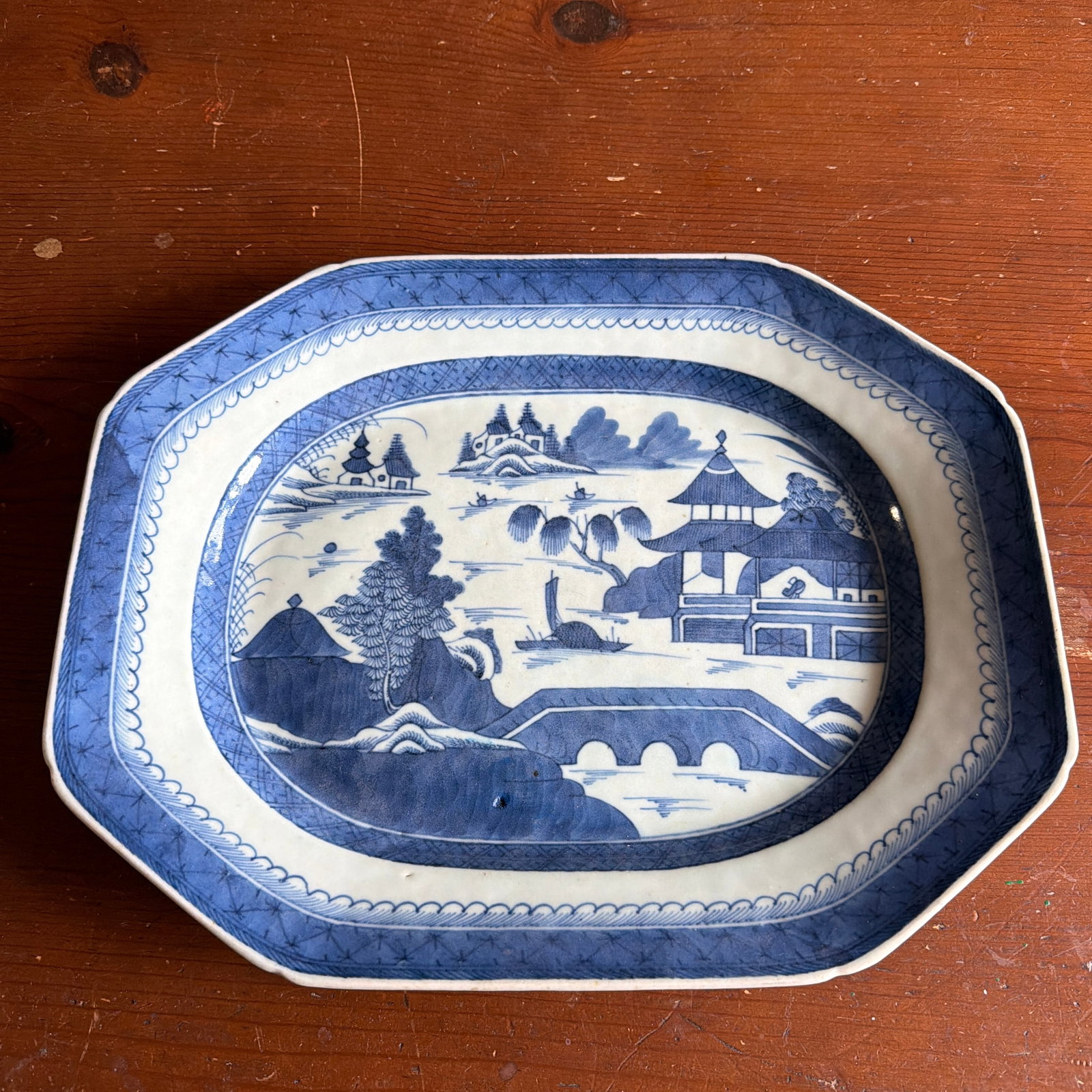 A Fine Antique Chinese Export Porcelain Canton Platter, Circa 1830's - 12