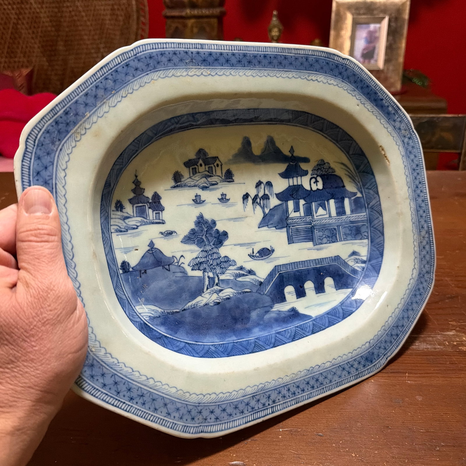 Antique Chinese Blue and White Canton Porcelain Deep Platter, Circa 1830s - 9