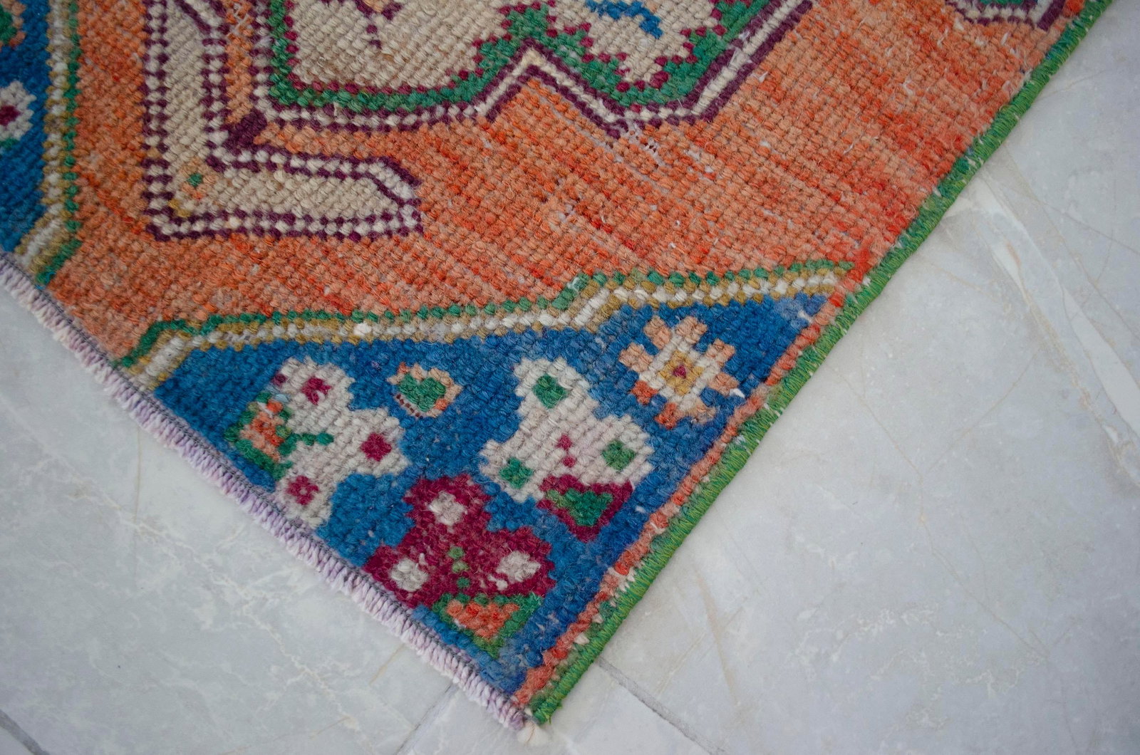 1970s Hand Knotted Small Oushak Rug Mini Rug Mat Entry Decor Bath Mat - 1'7" X 2'9" - 7