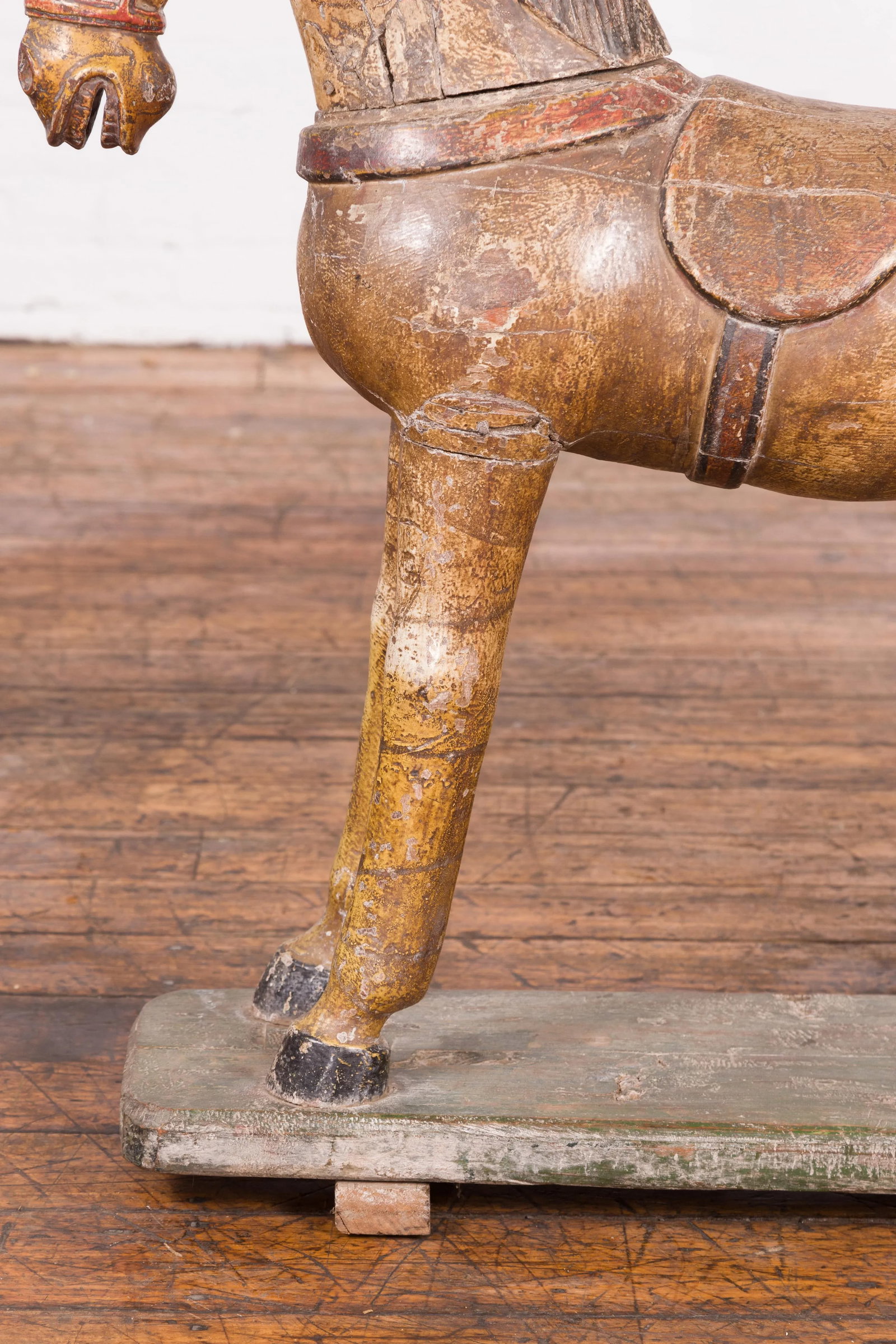 Antique Indian Multicolor Hand-Carved Wooden Mogul Horse on Rectangular Base - 11