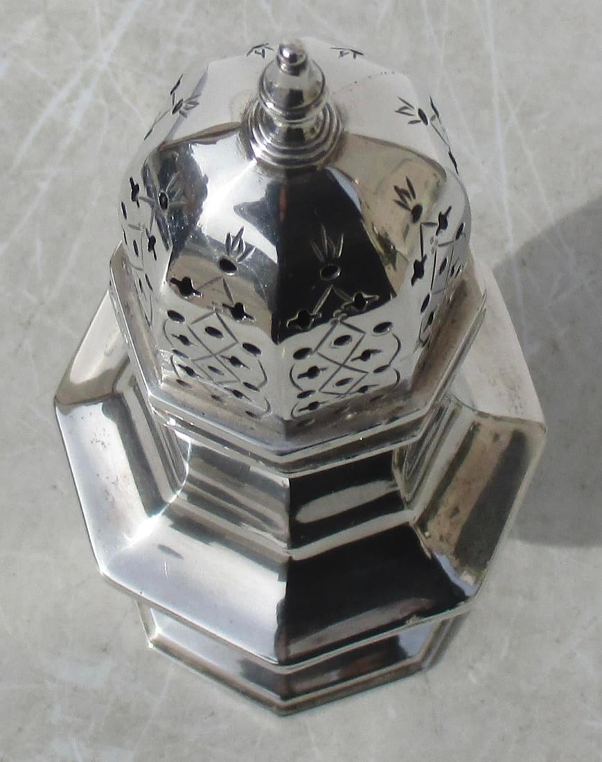 Muffineer Sterling Silver by Edward Viner 5 Ounces - 3