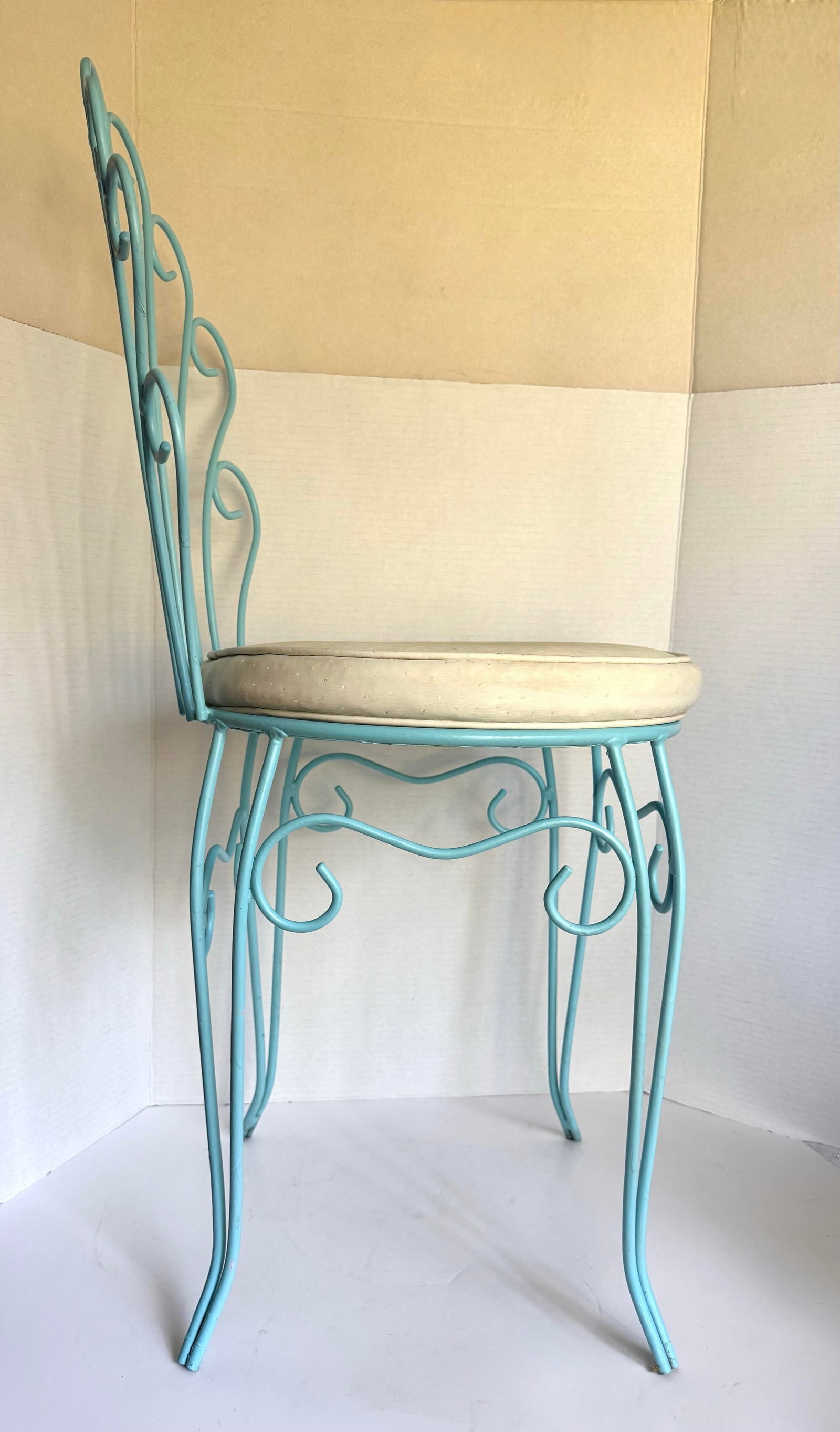 Vintage Aqua Wrought Iron Vanity Chair With Shell-Shaped Scroll Back & Cushion - 8