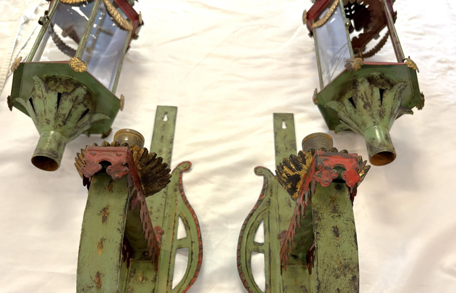 Vintage Italian Venetian Style Painted Tole Wall Sconce Candle Lanterns- A Pair - 12