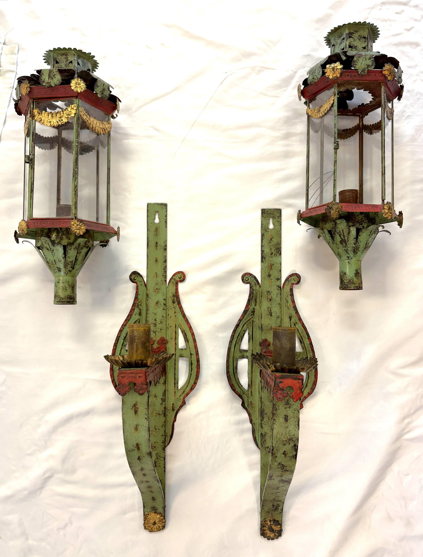 Vintage Italian Venetian Style Painted Tole Wall Sconce Candle Lanterns- A Pair - 9