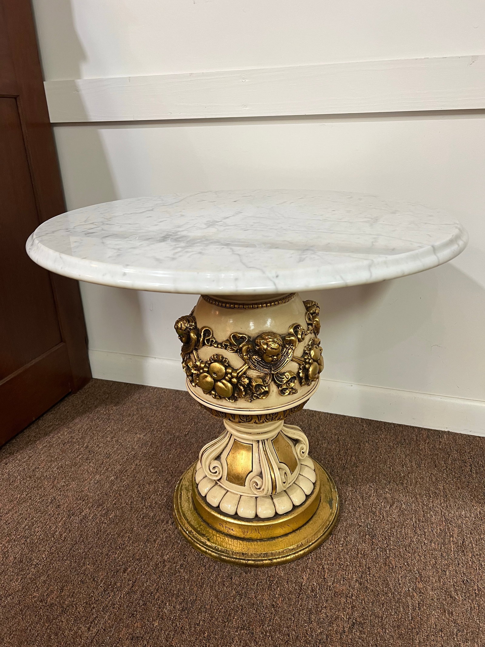 1966 Fuggiti Studios Cherub Hollywood Regency Marble Stands Set - 2