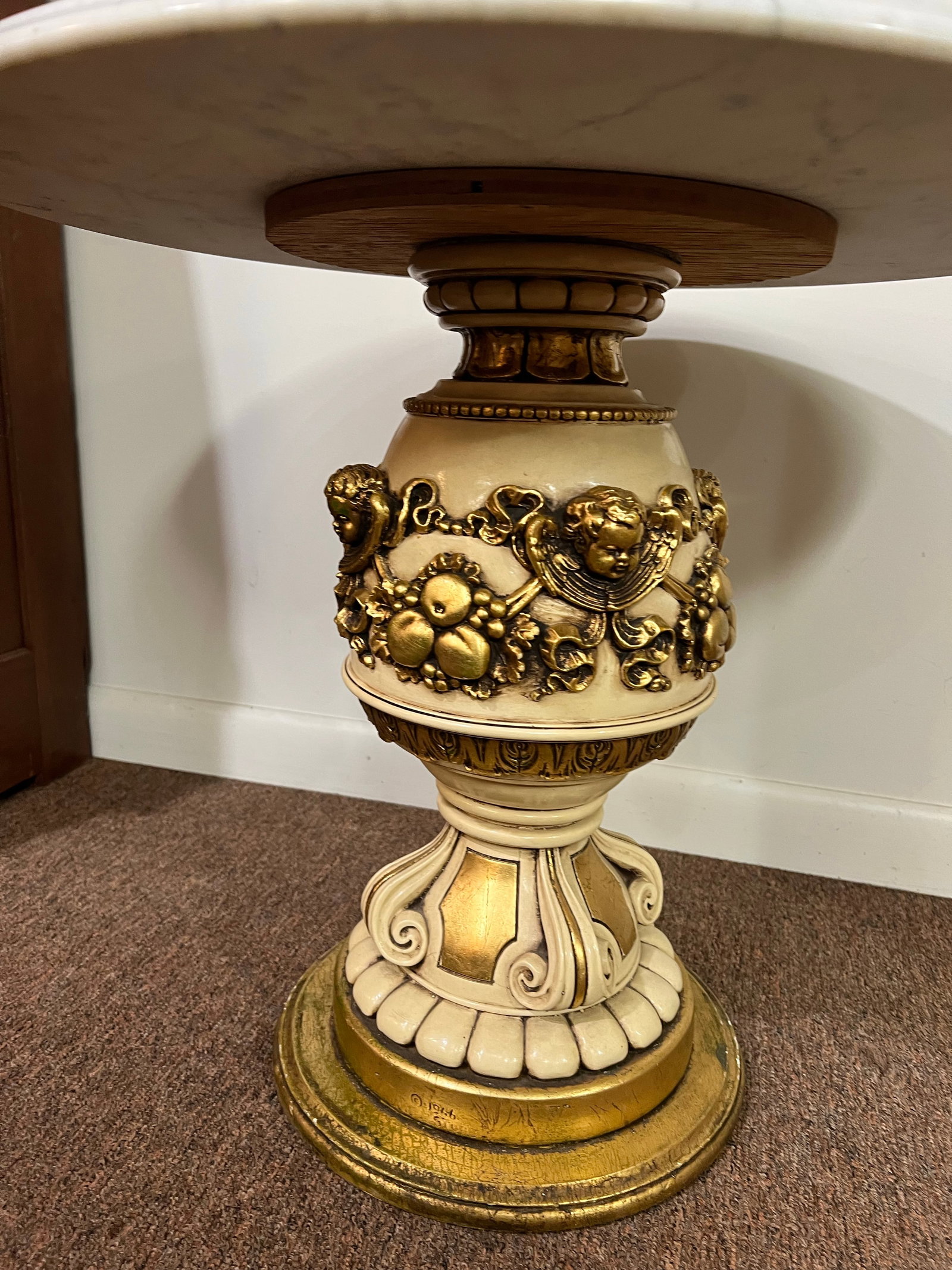 1966 Fuggiti Studios Cherub Hollywood Regency Marble Stands Set - 9
