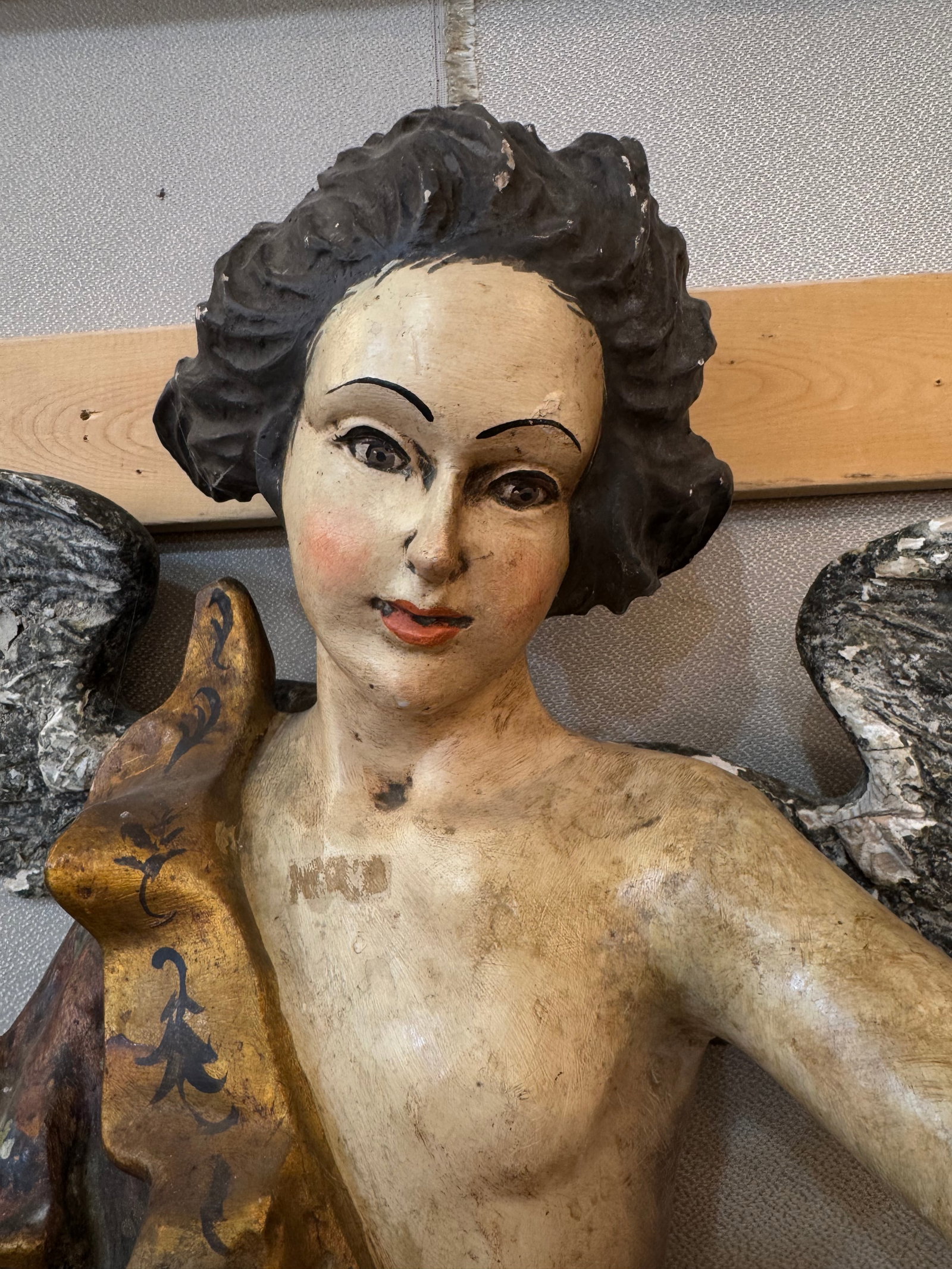 Antique Italian Carved Wood Angel, Original Paint, Circa 1880s - 6