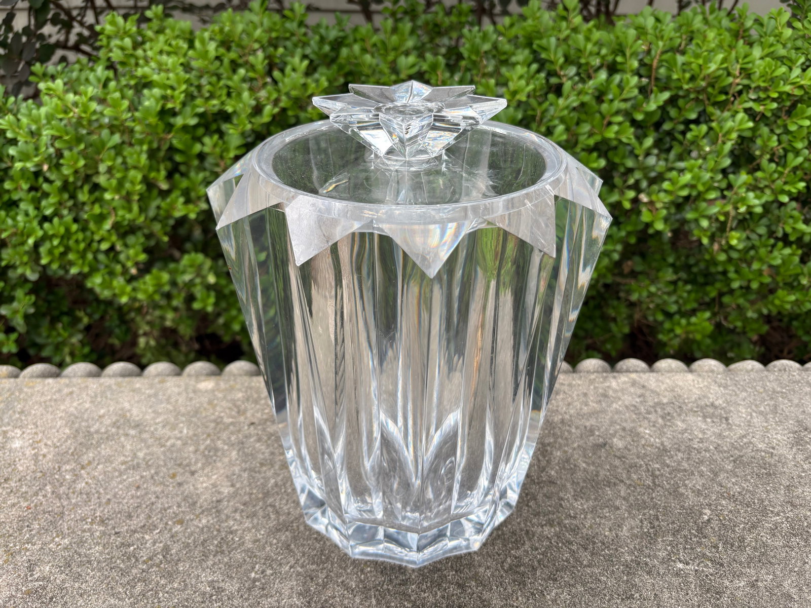 1980s Mid-Century Modern Acrylic Ice Bucket - 2