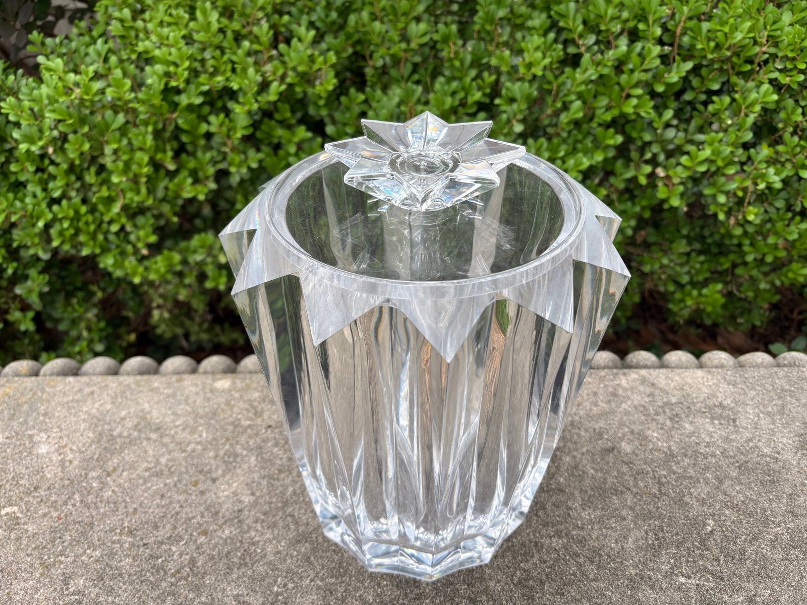 1980s Mid-Century Modern Acrylic Ice Bucket - 4
