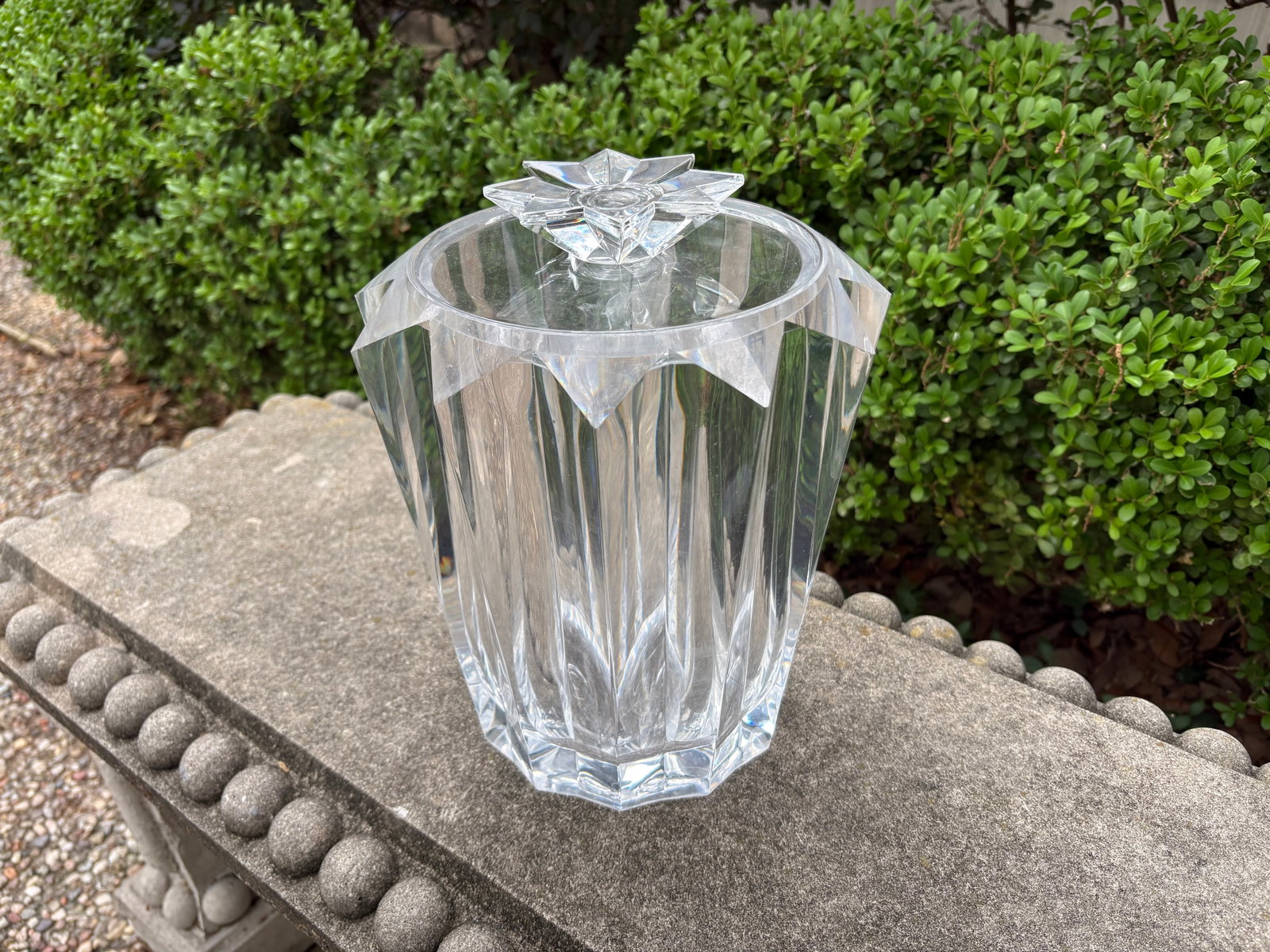1980s Mid-Century Modern Acrylic Ice Bucket - 7