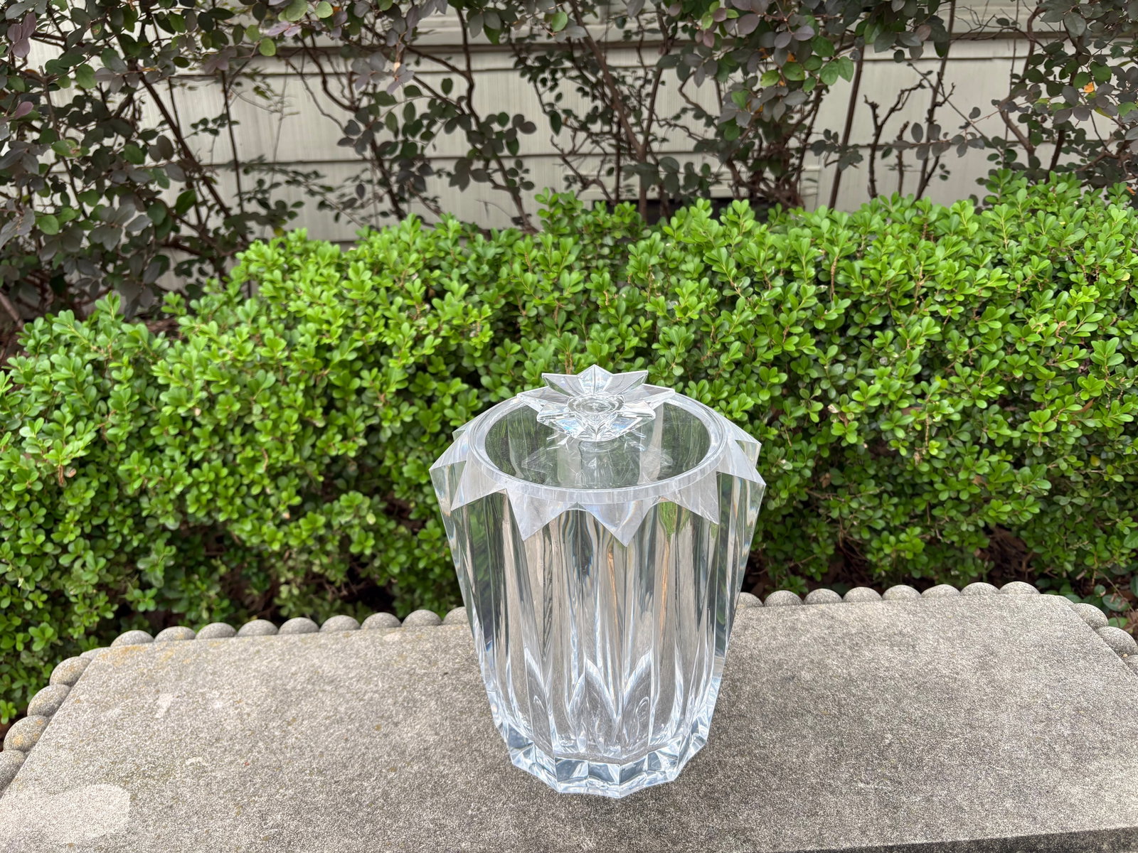 1980s Mid-Century Modern Acrylic Ice Bucket - 9