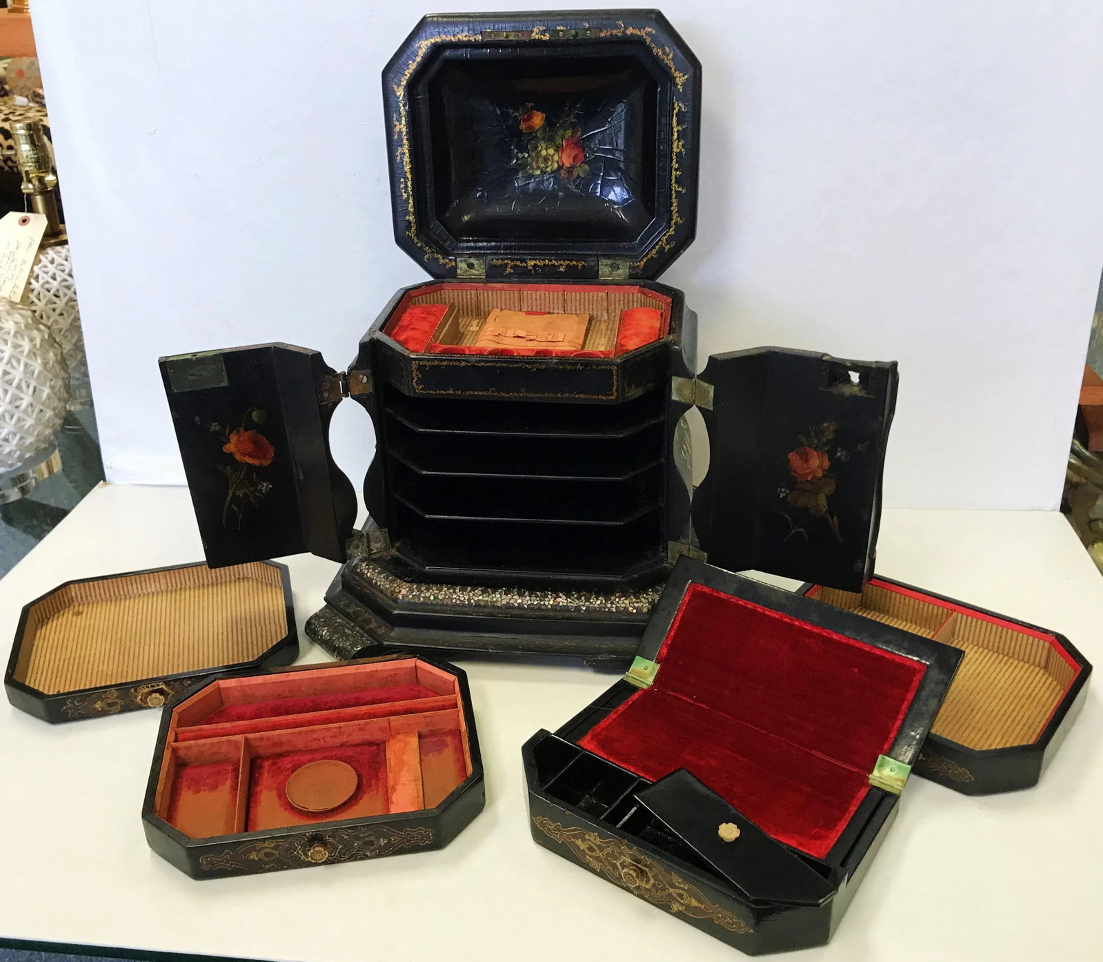 19th Century Papier Mâché Lacquered Jewelry Box Hand Painted with Inlaid With - 11