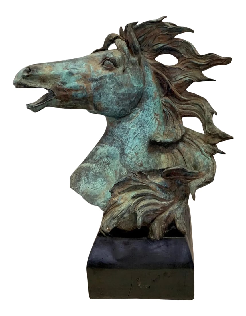 Original Bronze Mustang Bust Sculpture With Verdigris Finish: An energetic original bronze sculpture of a mustang bust on a stand. The lifelike piece is styled after the 'Mustangs of Las Colinas' by Robert Glen in Irving, Texas. It has an awesome verdigris