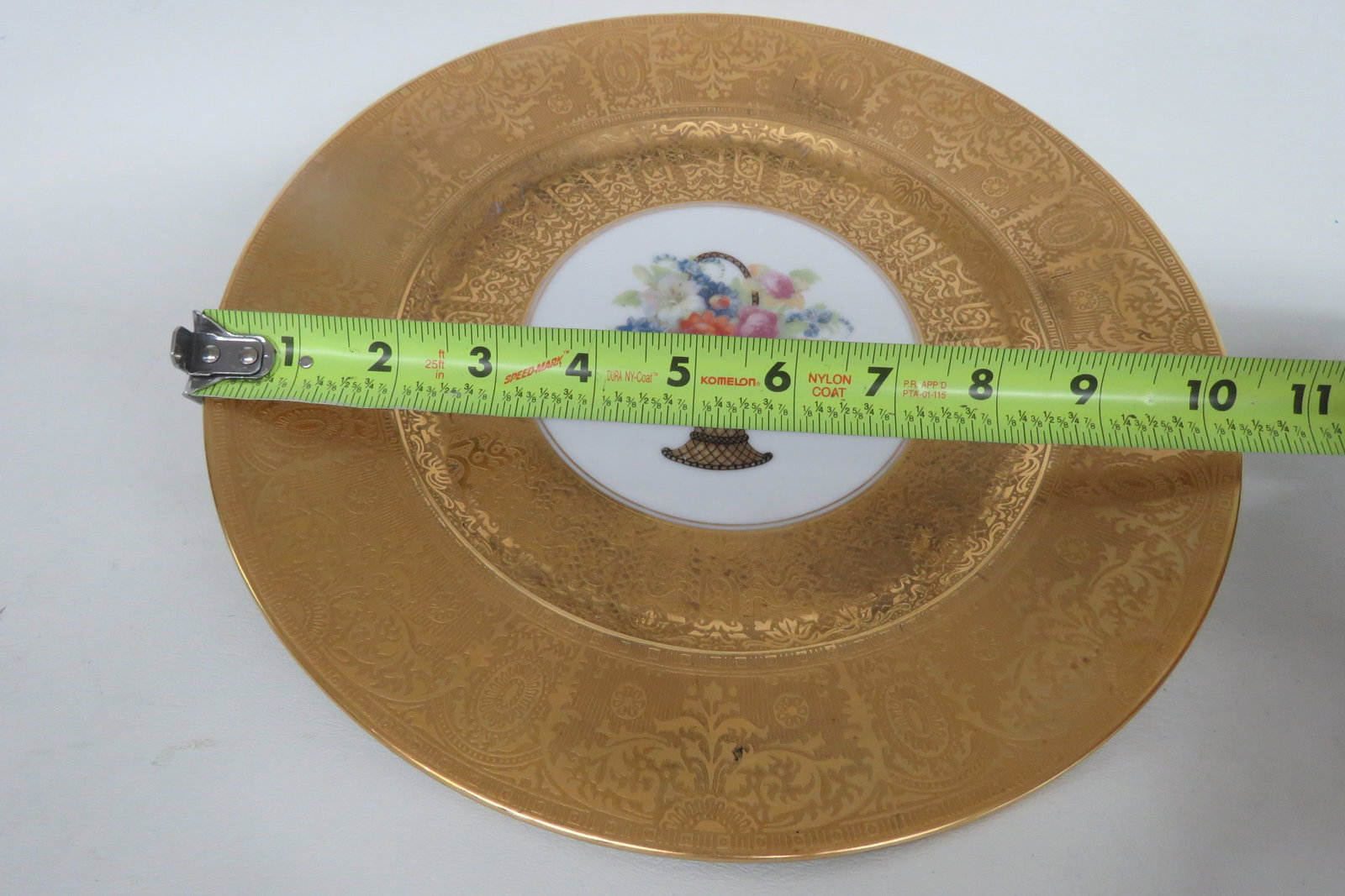 Early 20th Century Heinrich and Co Selb Bavaria Porcelain 22k Filigree Set of 5 Plates 4802b - 16