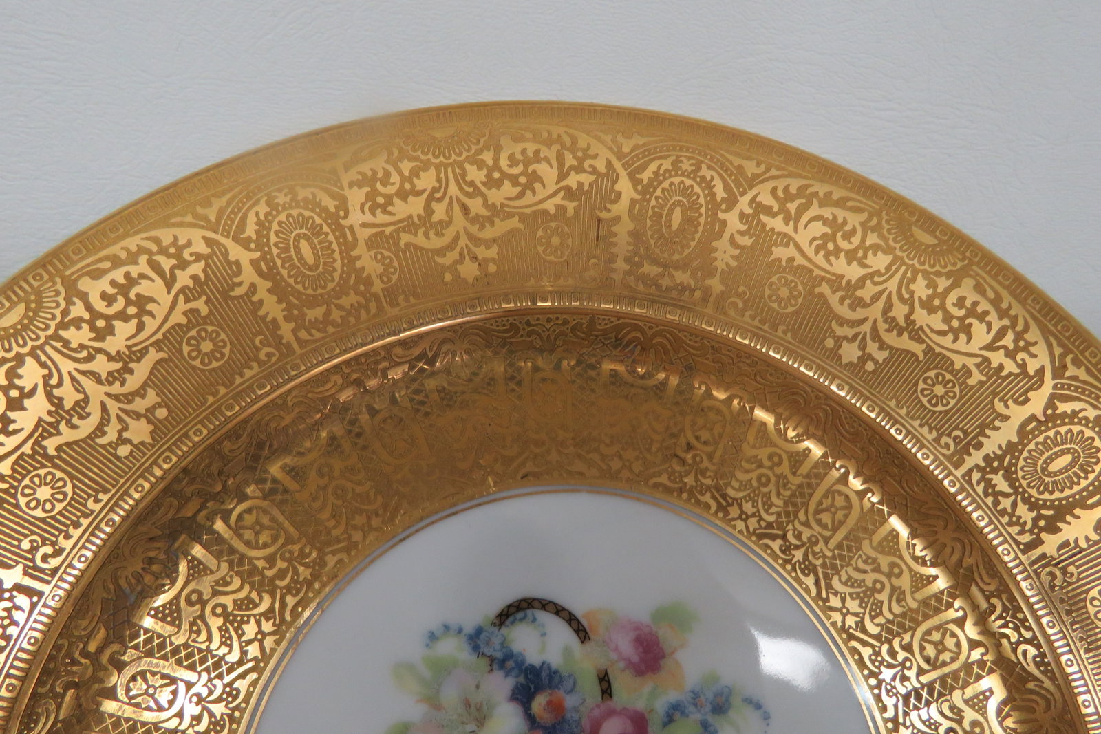 Early 20th Century Heinrich and Co Selb Bavaria Porcelain 22k Filigree Set of 5 Plates 4802b - 9