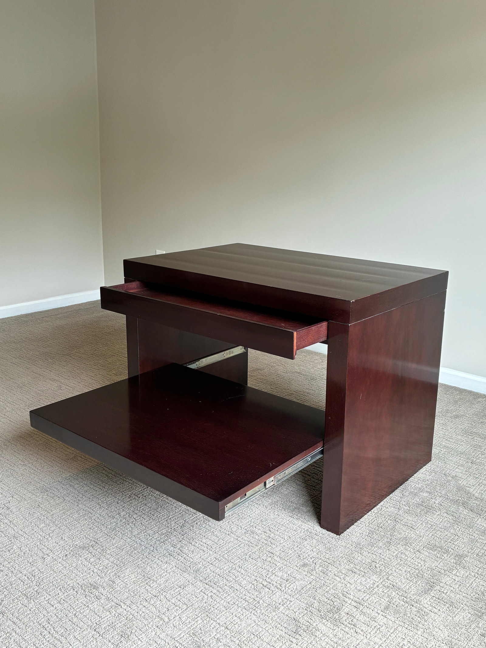 Late 20th Century Barbara Barry for Baker Dark Mahogany Modern Side Table / Nightstand With Pull-Out - 5